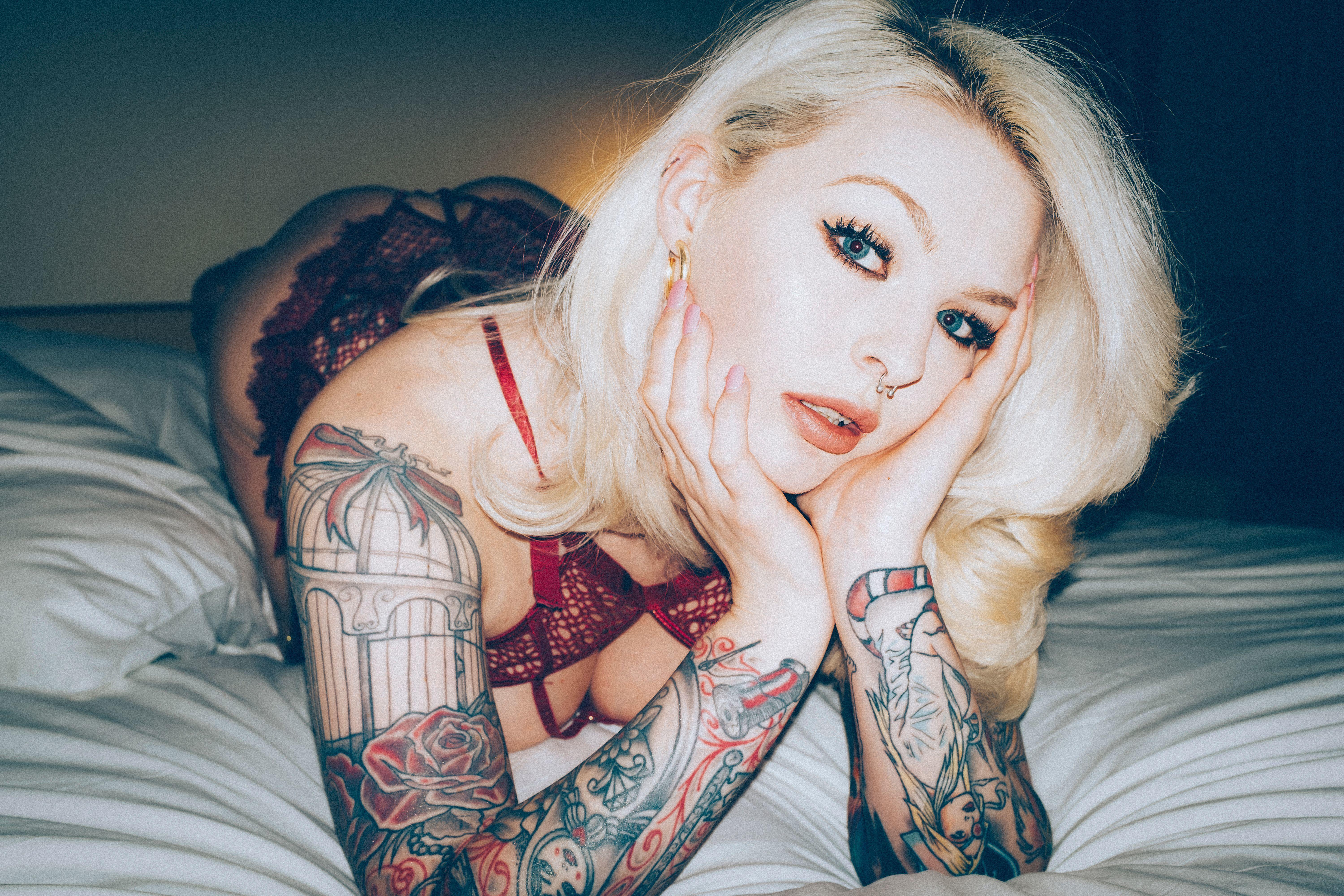 Scarlet Honey profile image