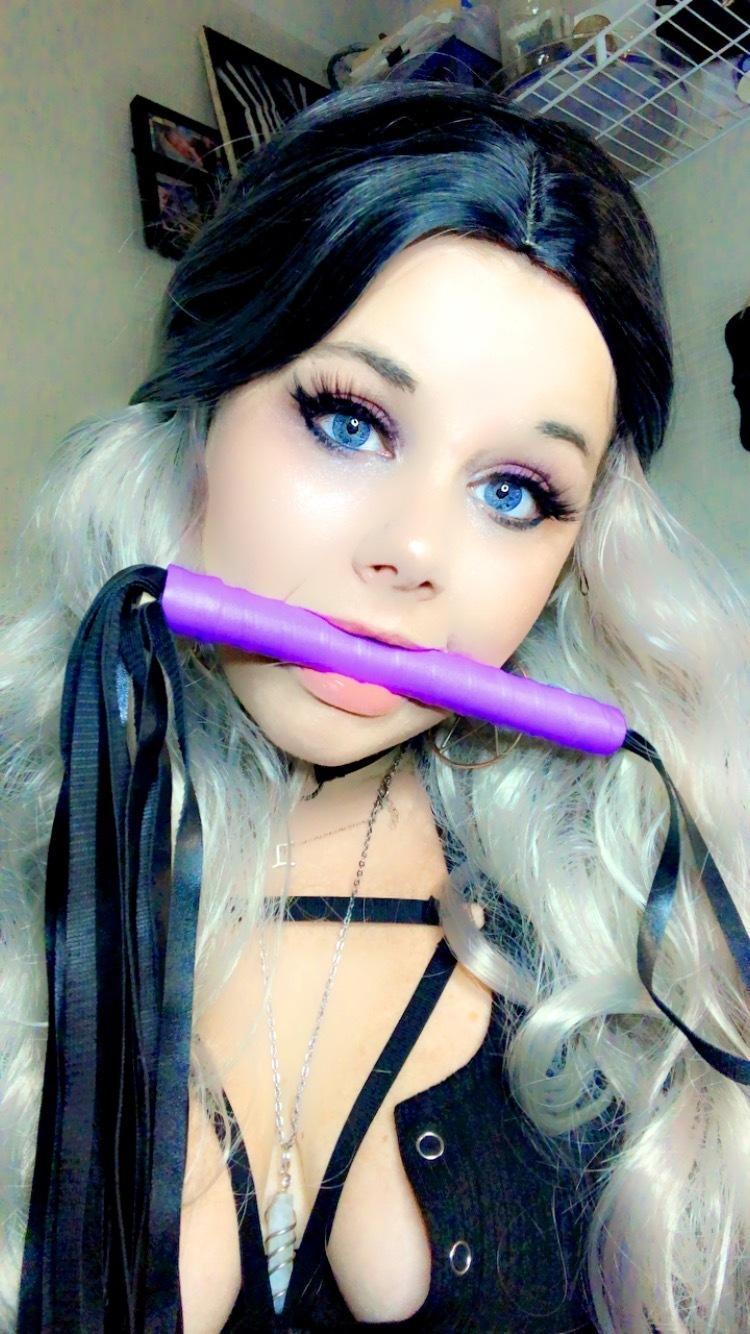 ☠︎︎ ℕ𝕒𝕜𝕖𝕕 𝕄𝕠𝕠𝕟 𝕄𝕠𝕞𝕞𝕒 ☠︎︎ profile image