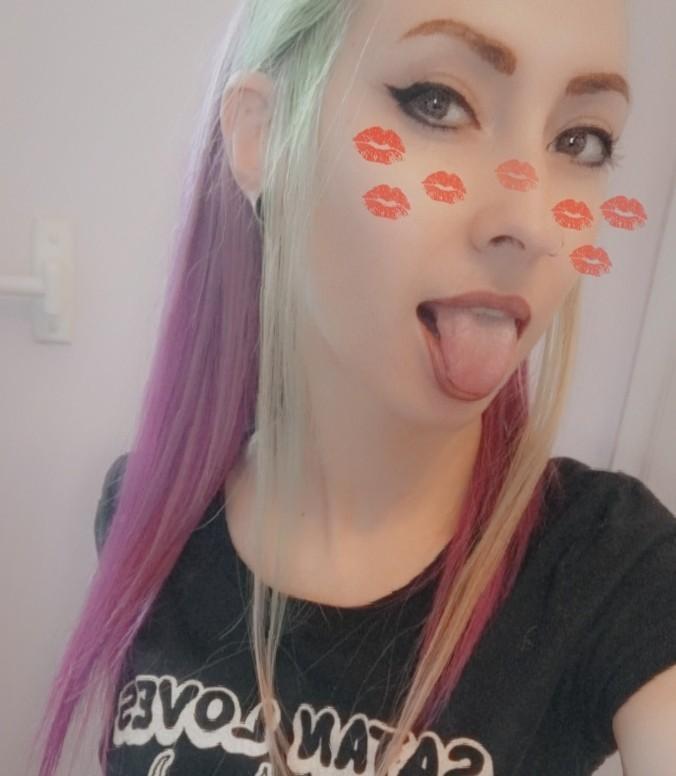 LeenaMouz profile image