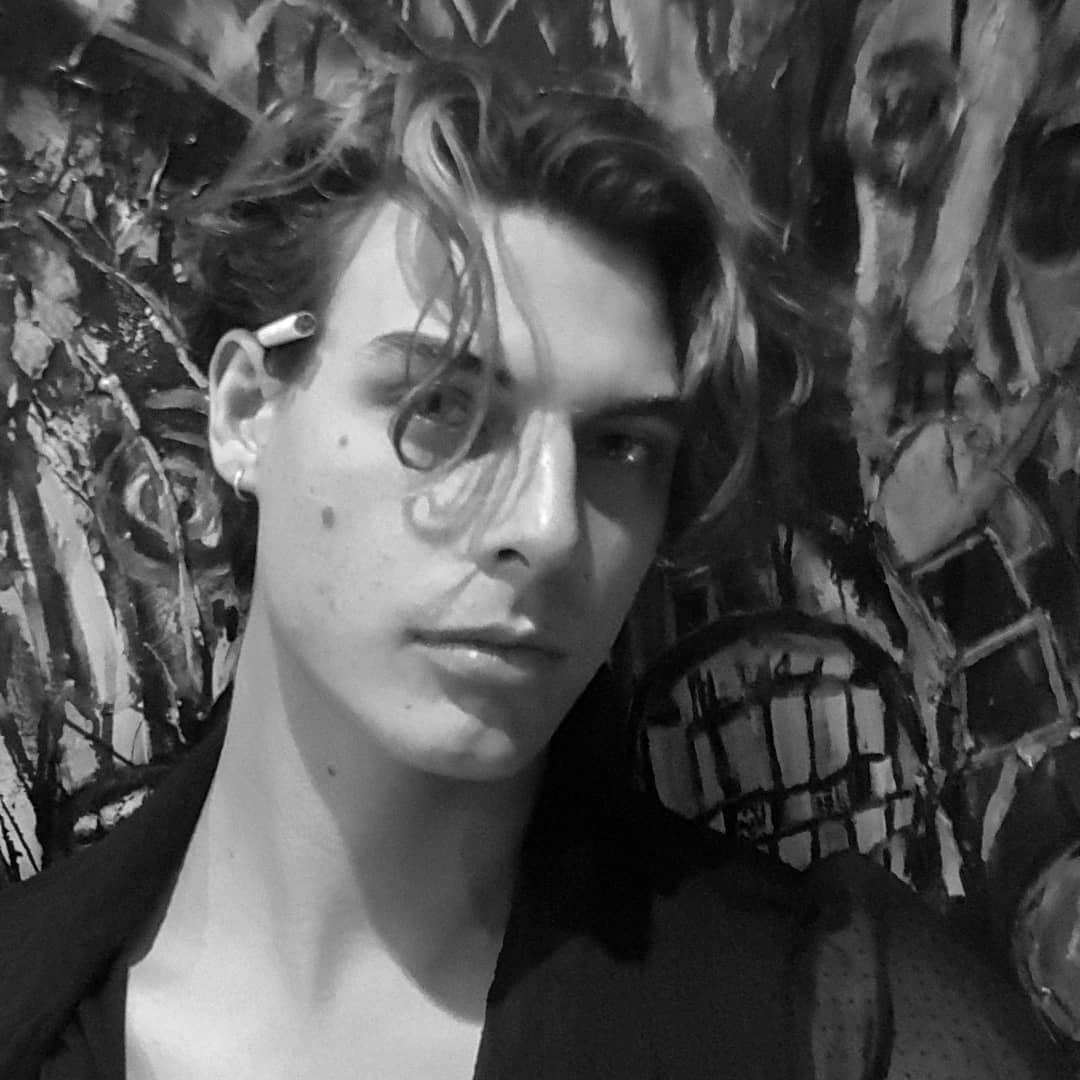 venus, 21 profile image