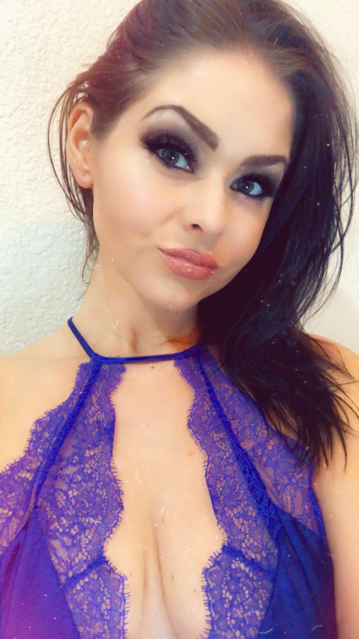 🌙  M o o n   F o x  🦊 profile image