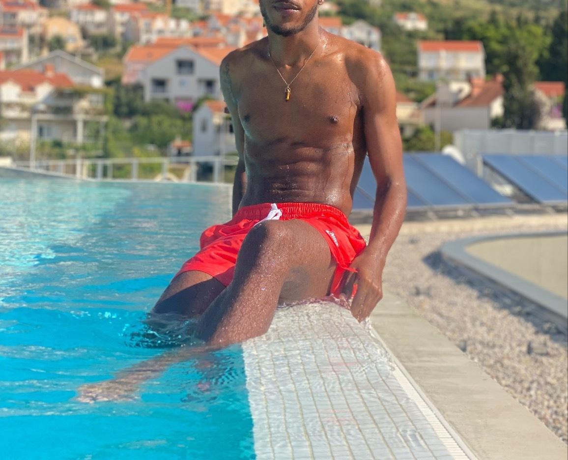 D 💦 profile image