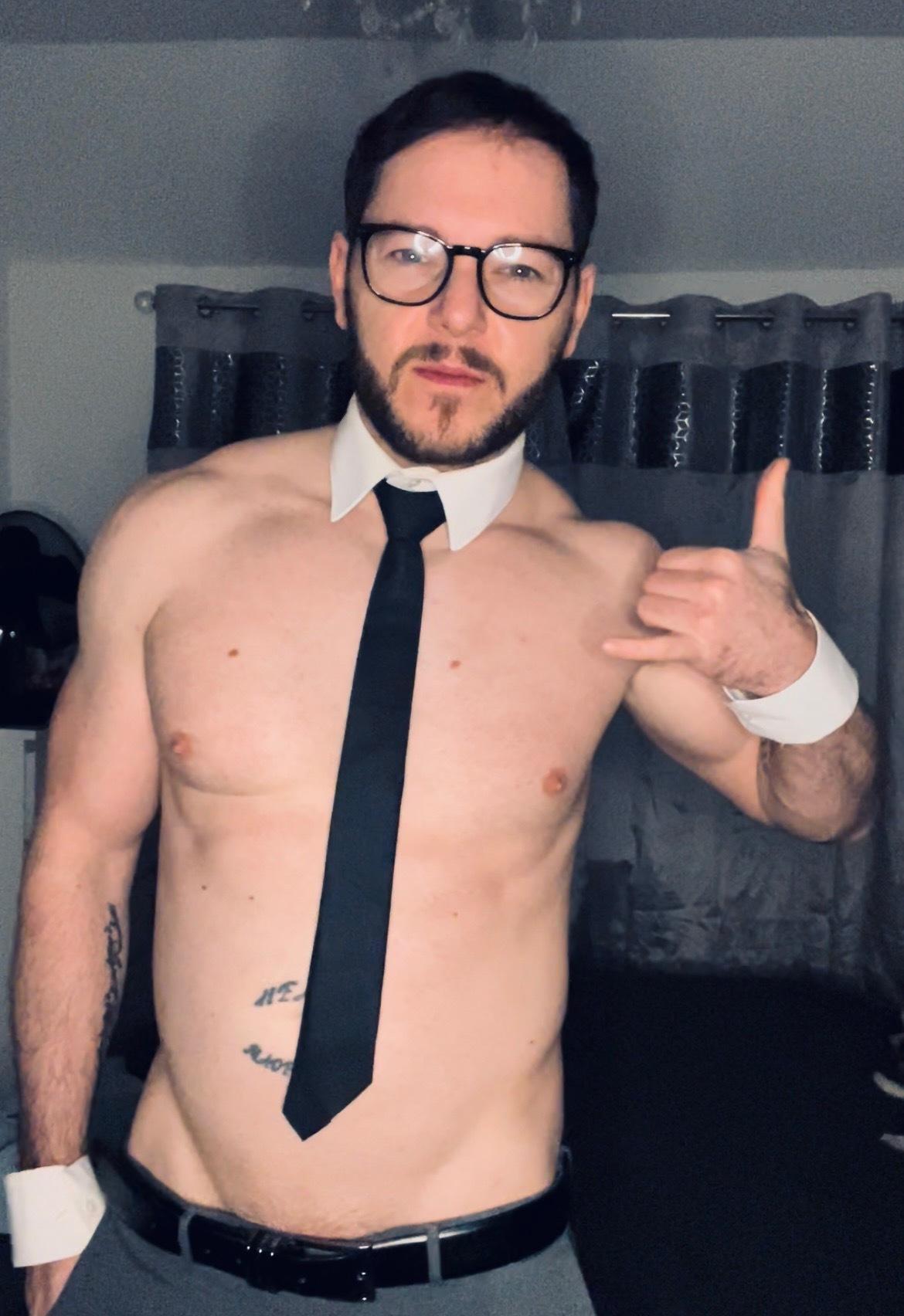 Mrgreyhimself profile image