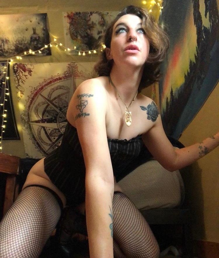 Dahliathedamned profile image