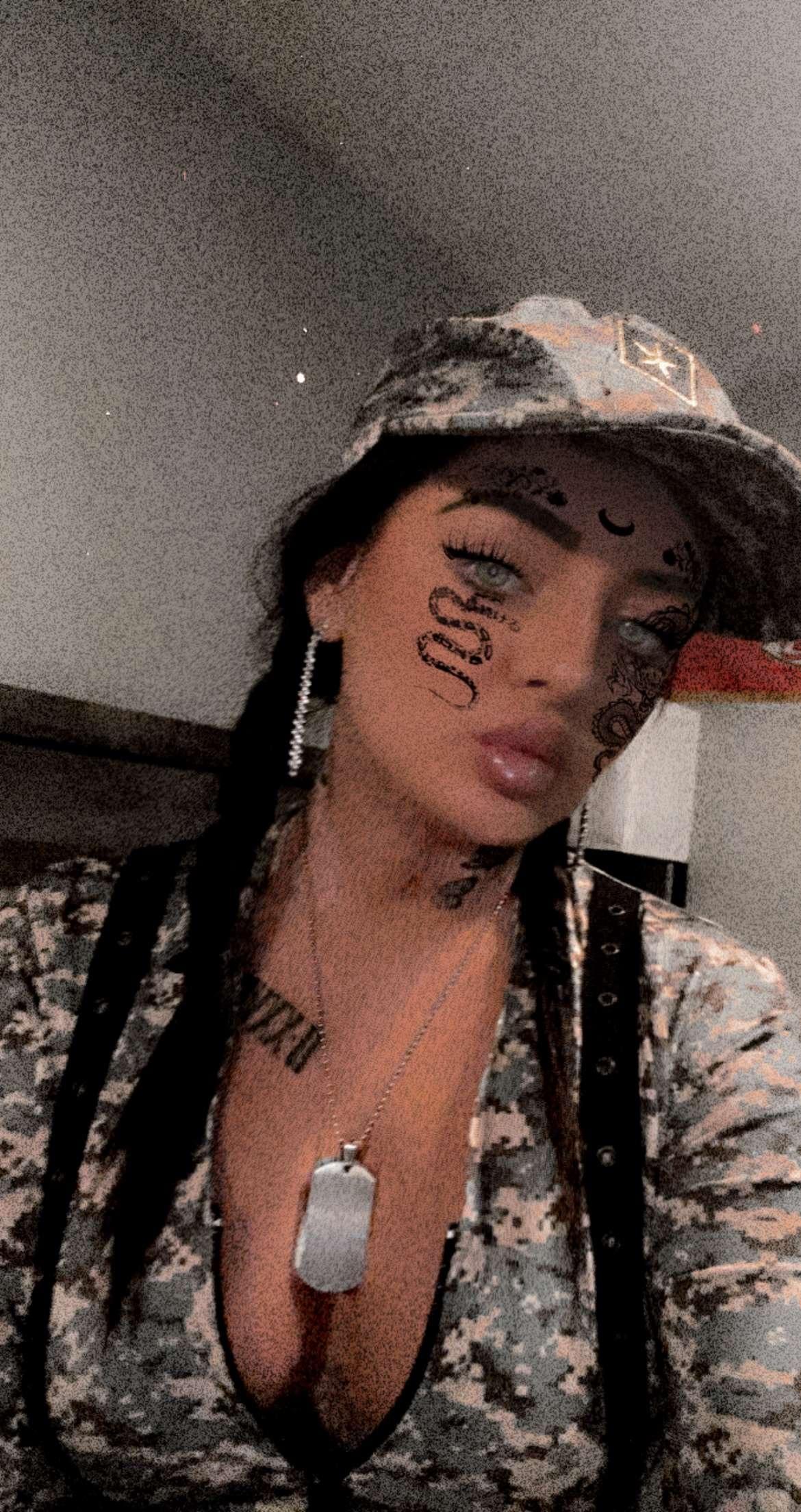 I’m Chelsea 🌹 profile image