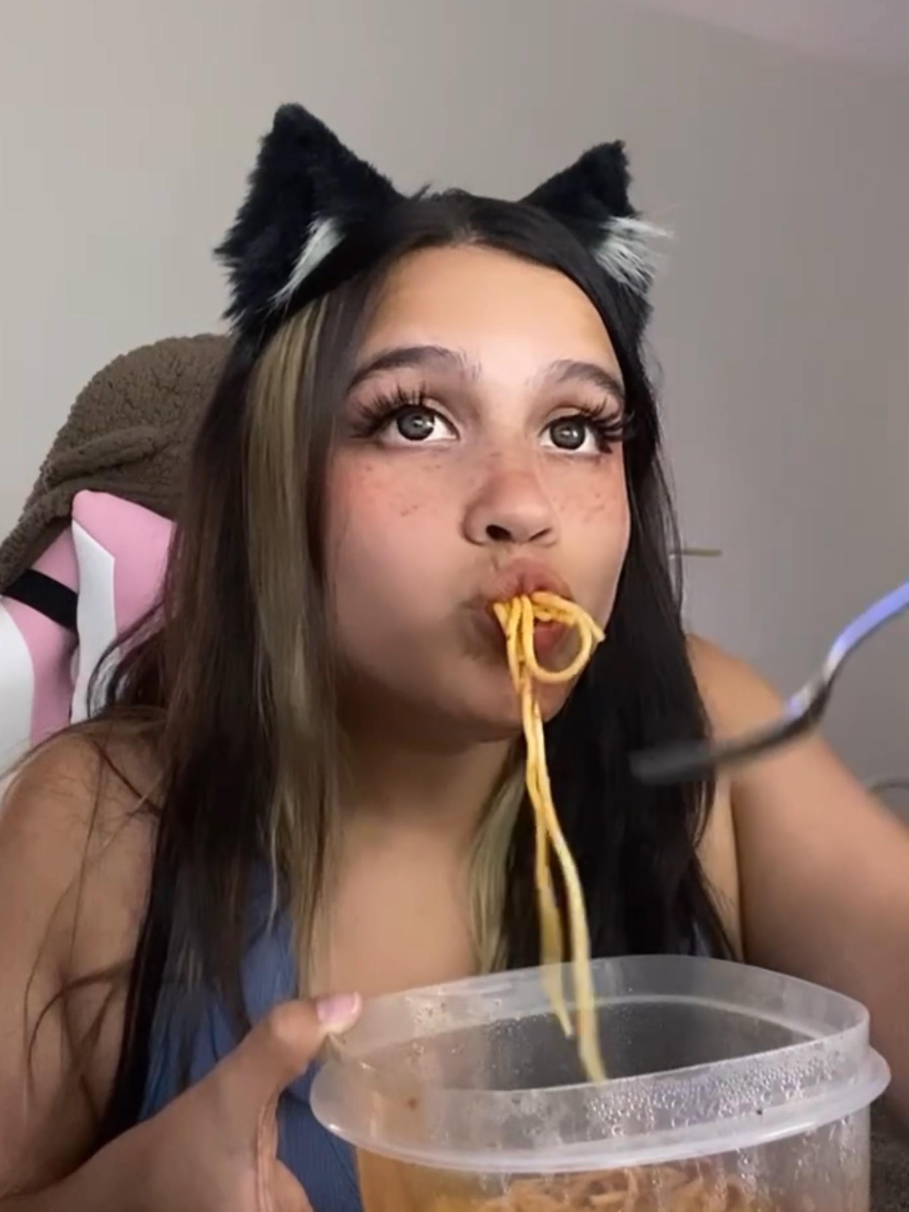 Neko Bean 🐾🍝 profile image