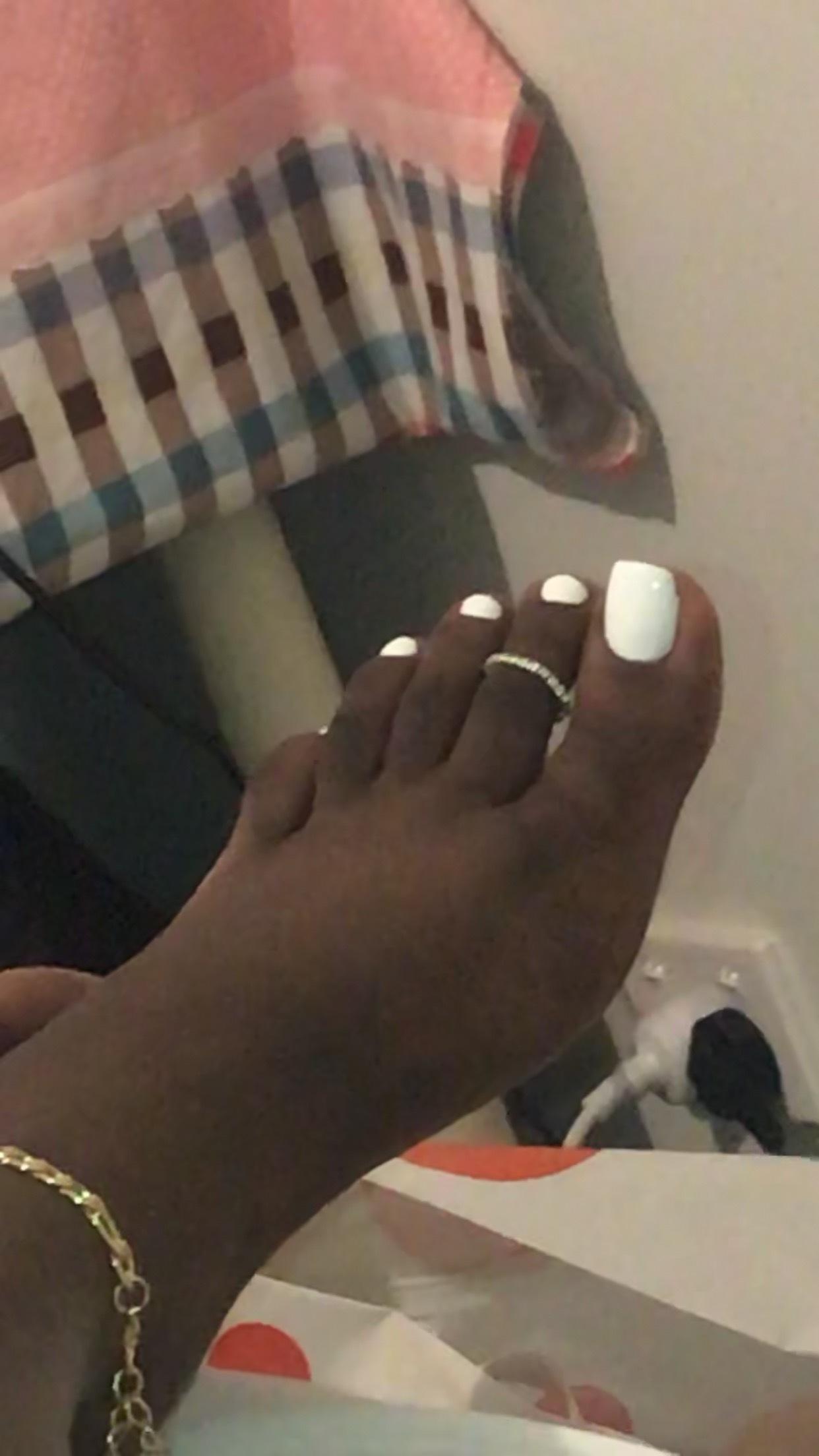 OnlyFeet profile image