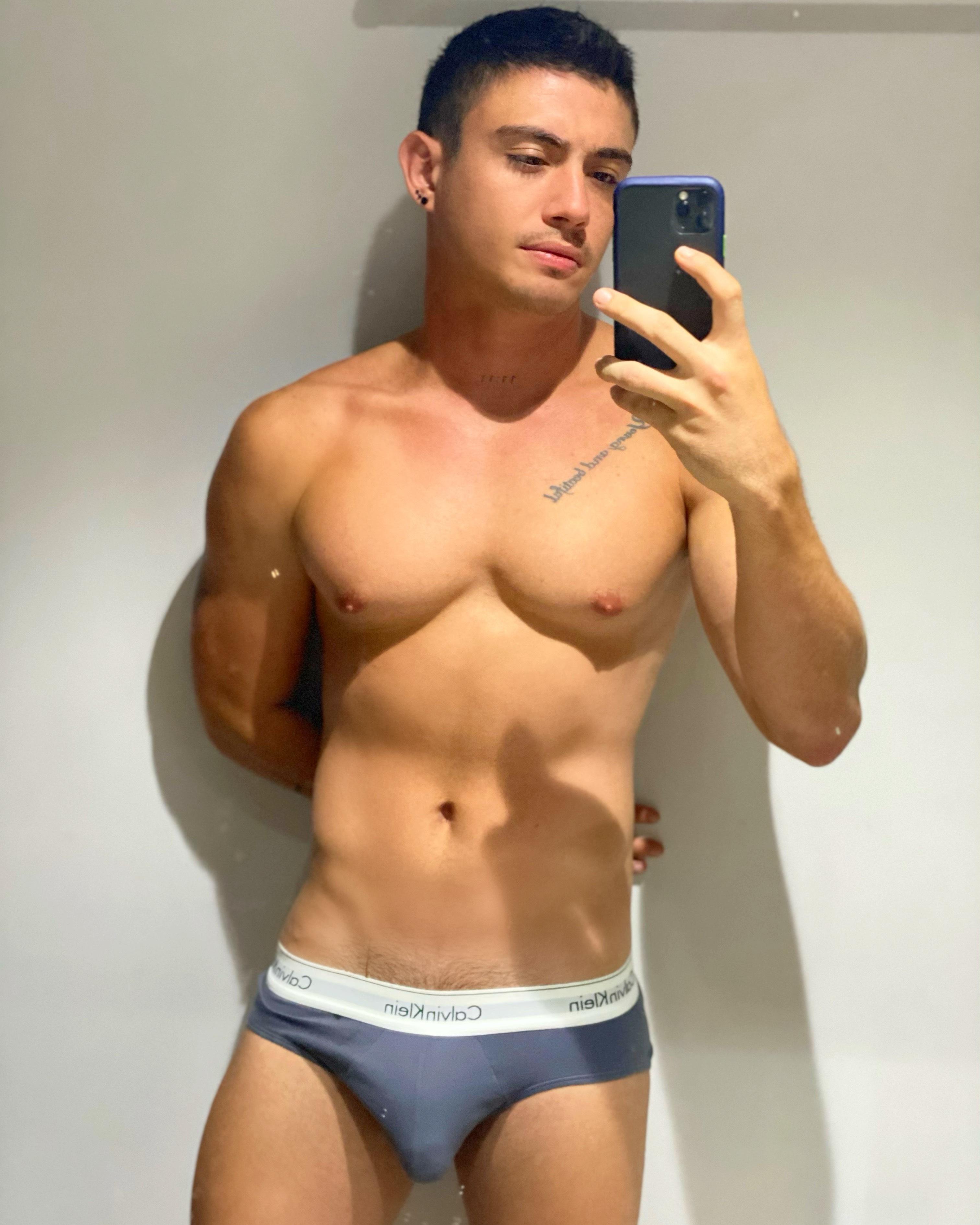 Leoo carvajal profile image