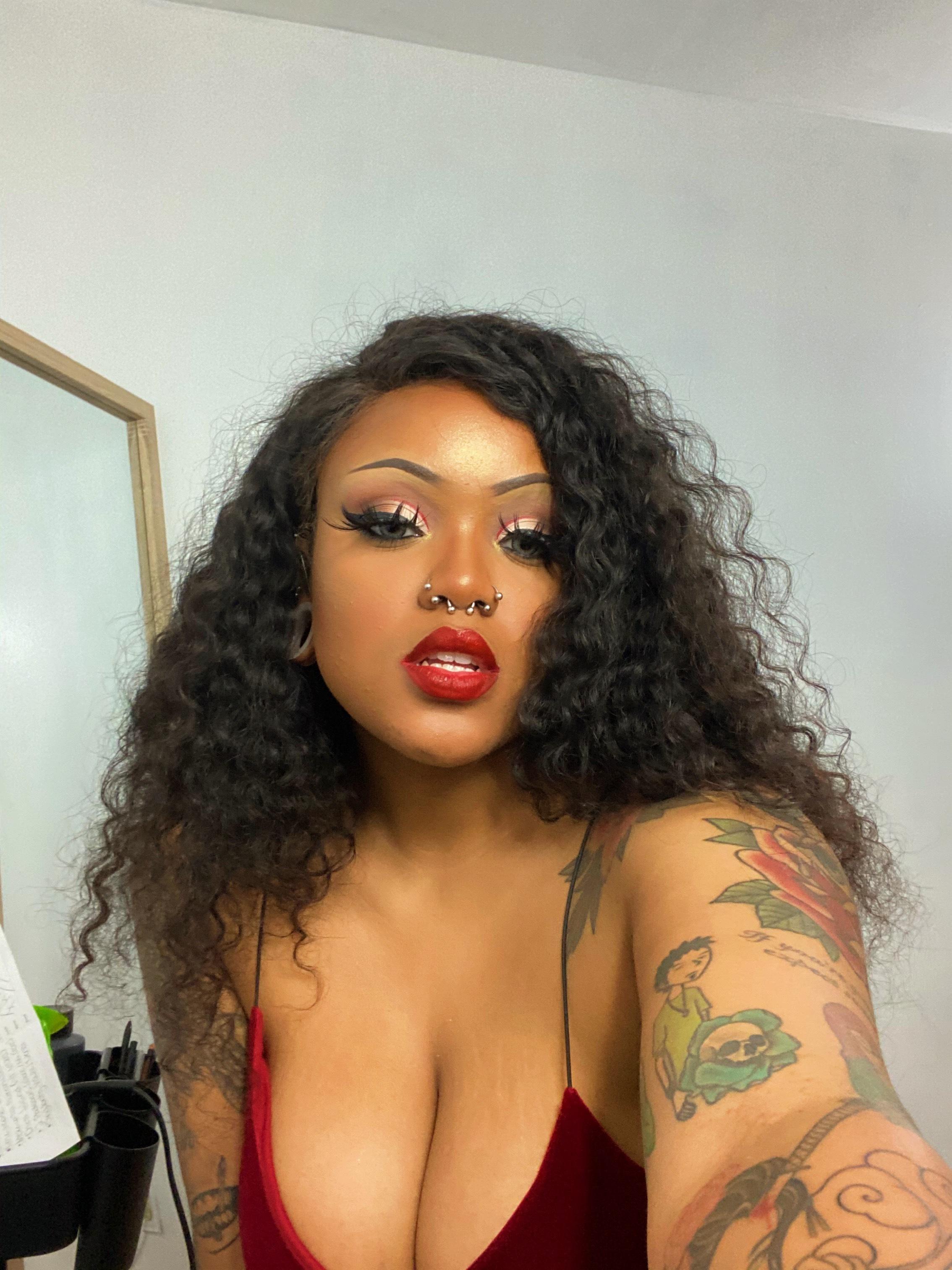 🖤Goth Step Mom🖤 profile image