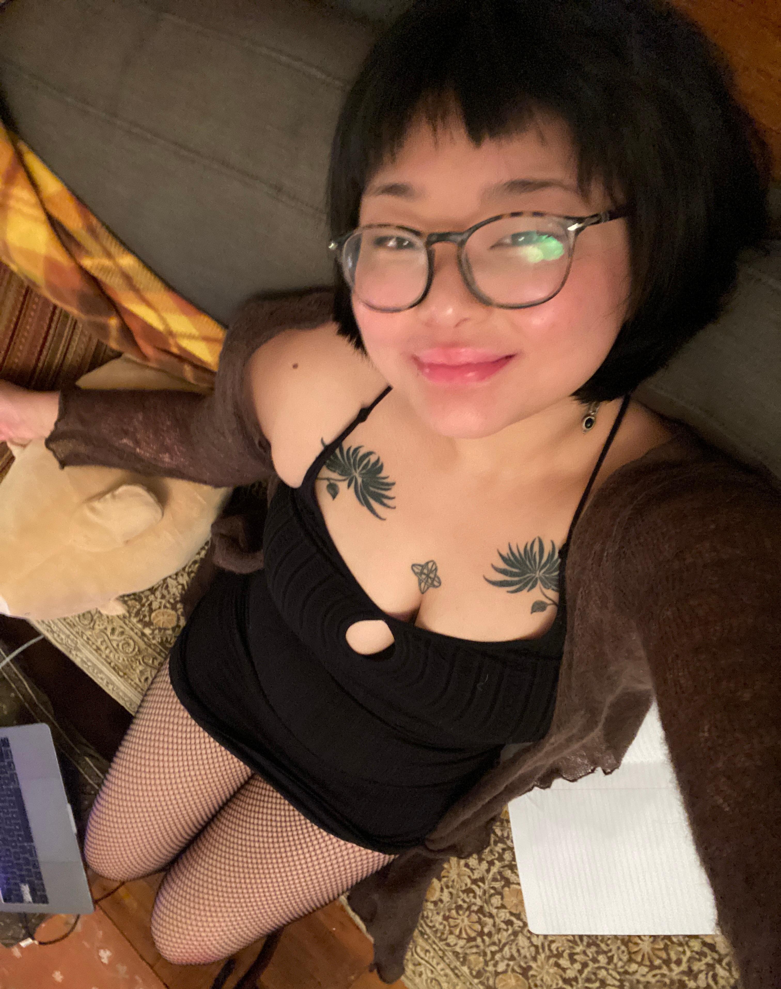 Reina W profile image