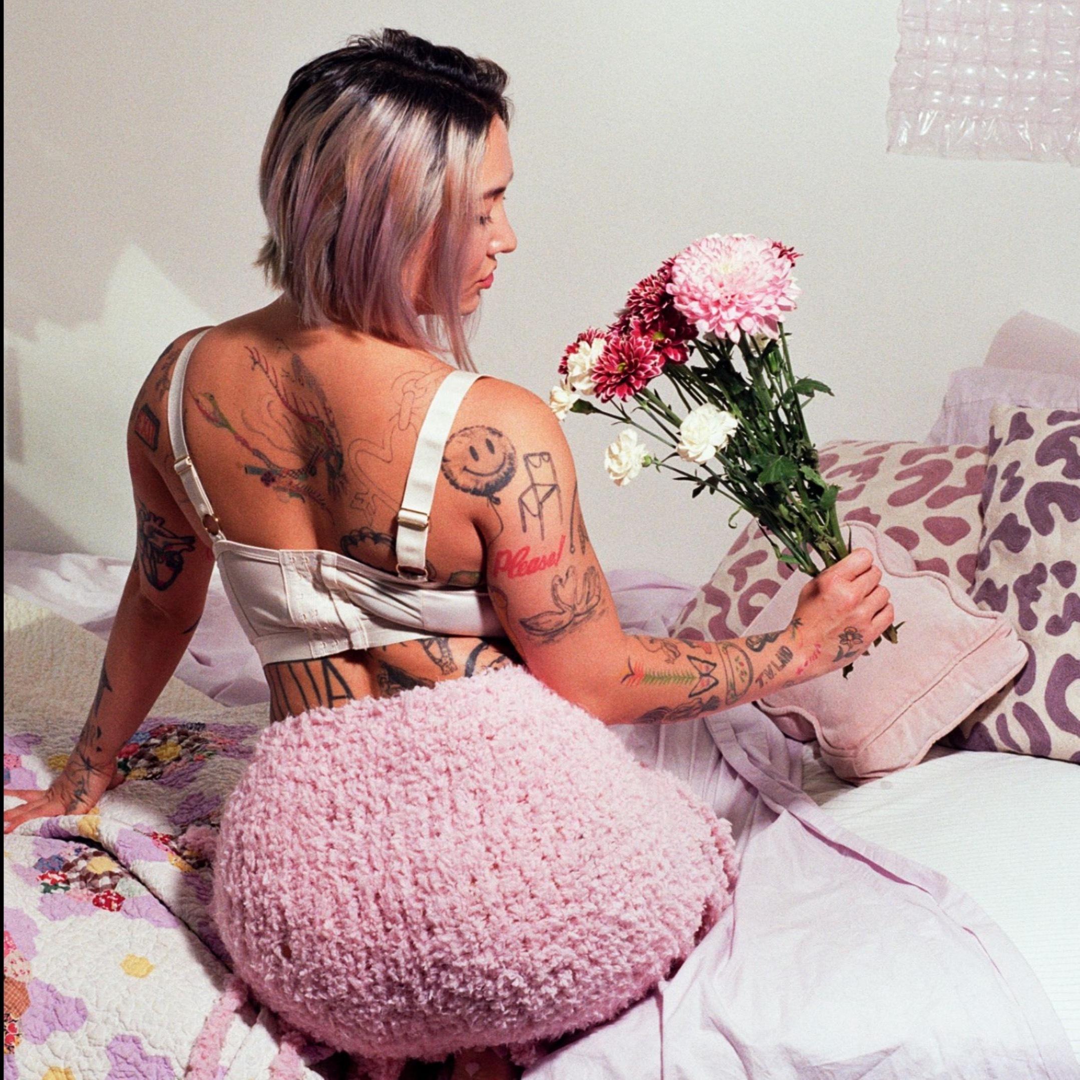 Lucy Strawberry profile image