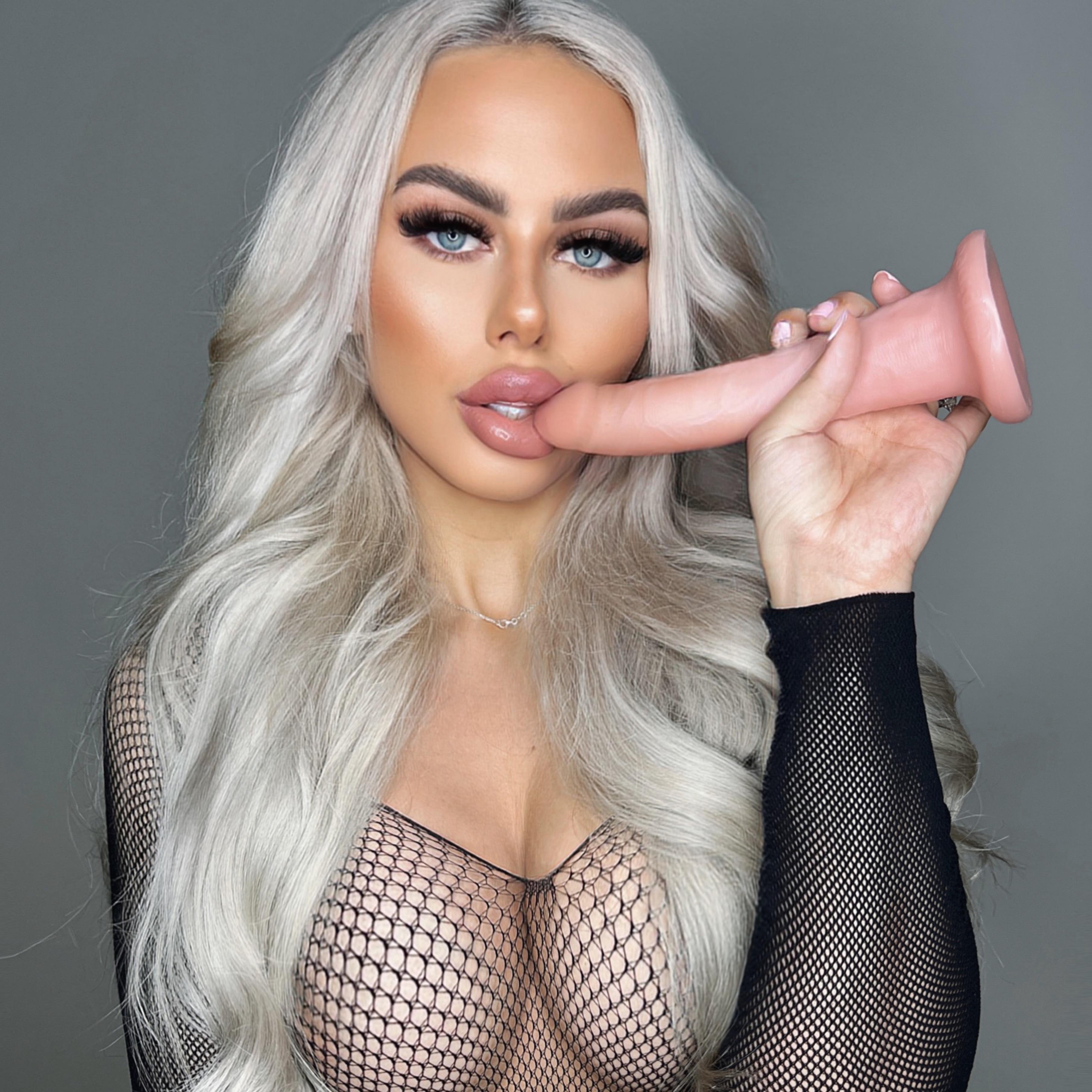 𝐉𝐀𝐒𝐌𝐈𝐍𝐄 profile image