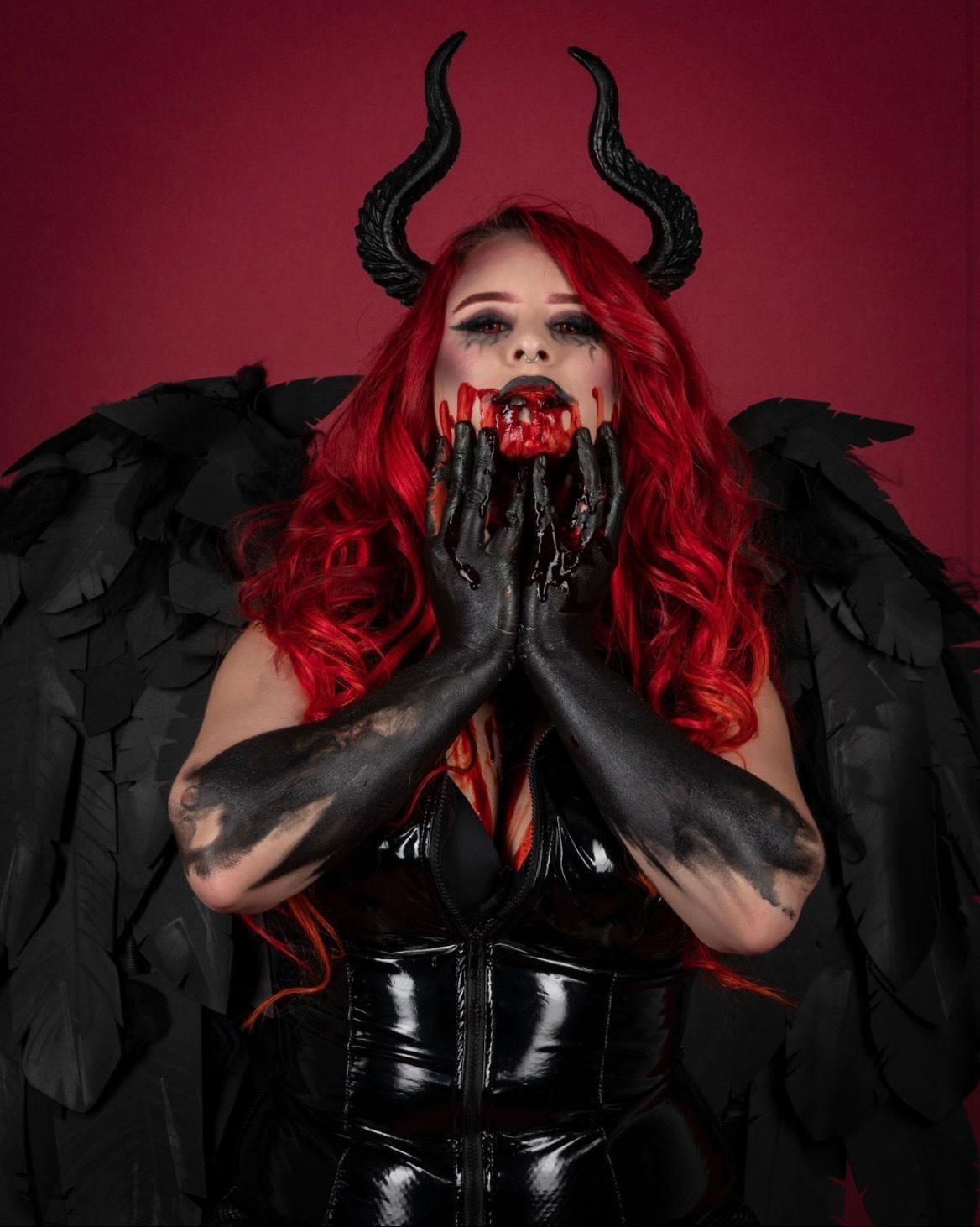 Tiny🩸 profile image