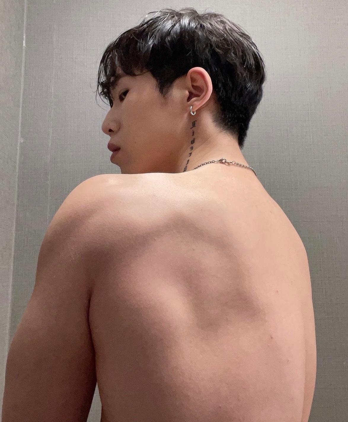 Your Hot Korean Boyfriend profile image