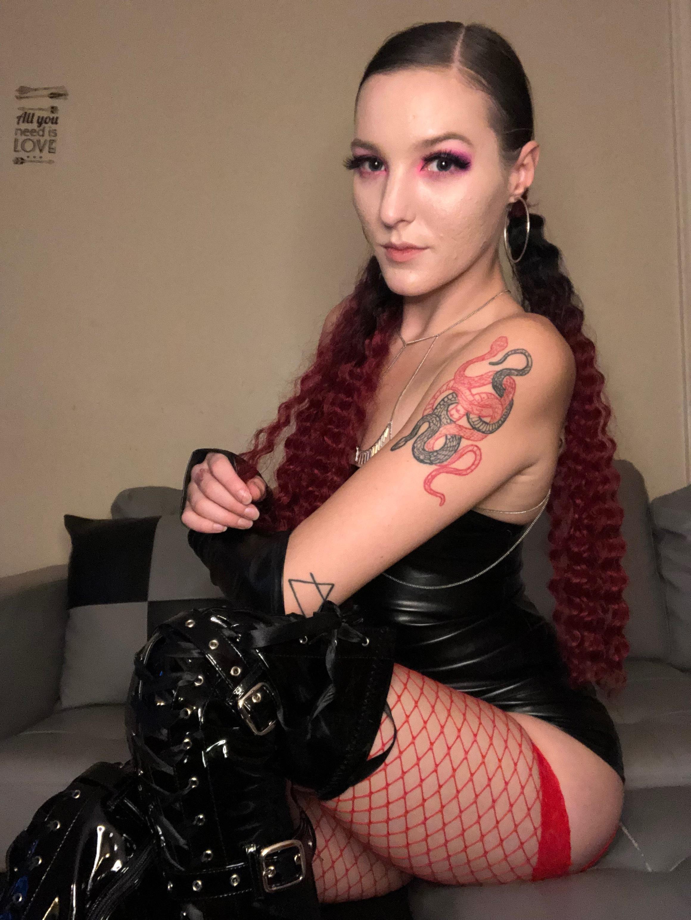 Rose🥀 profile image