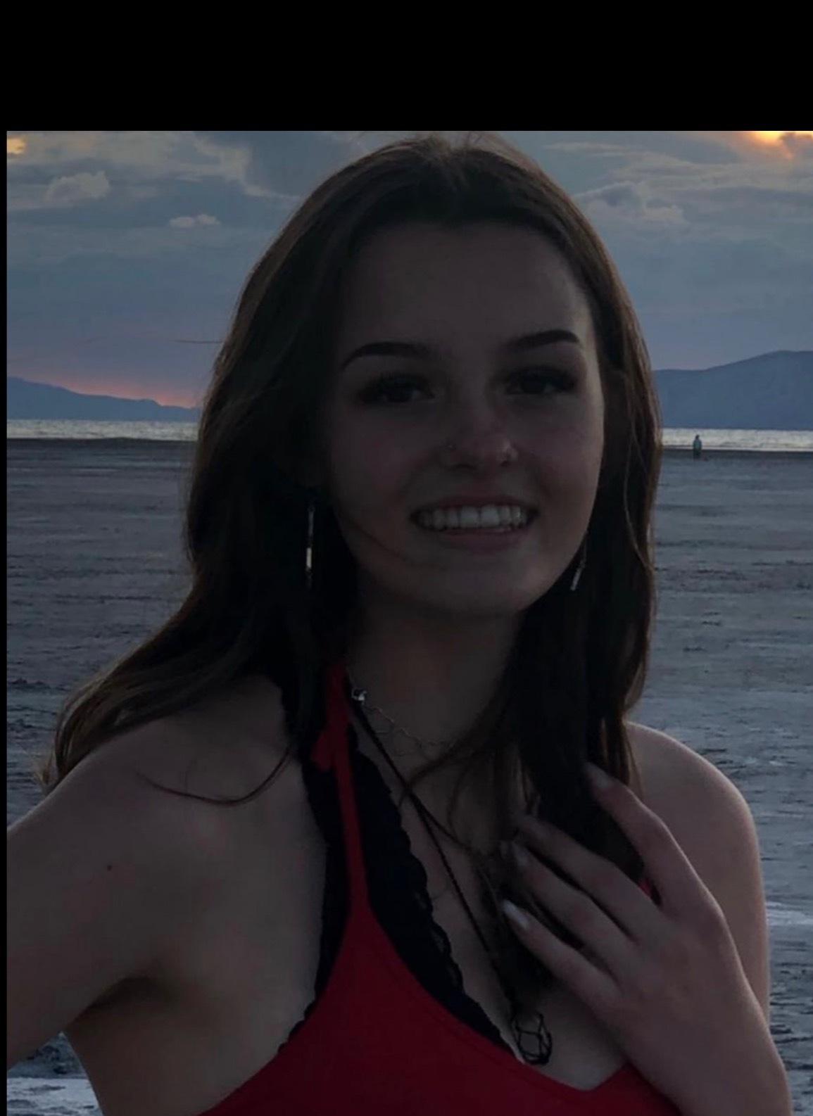 Veronica 🖤 profile image