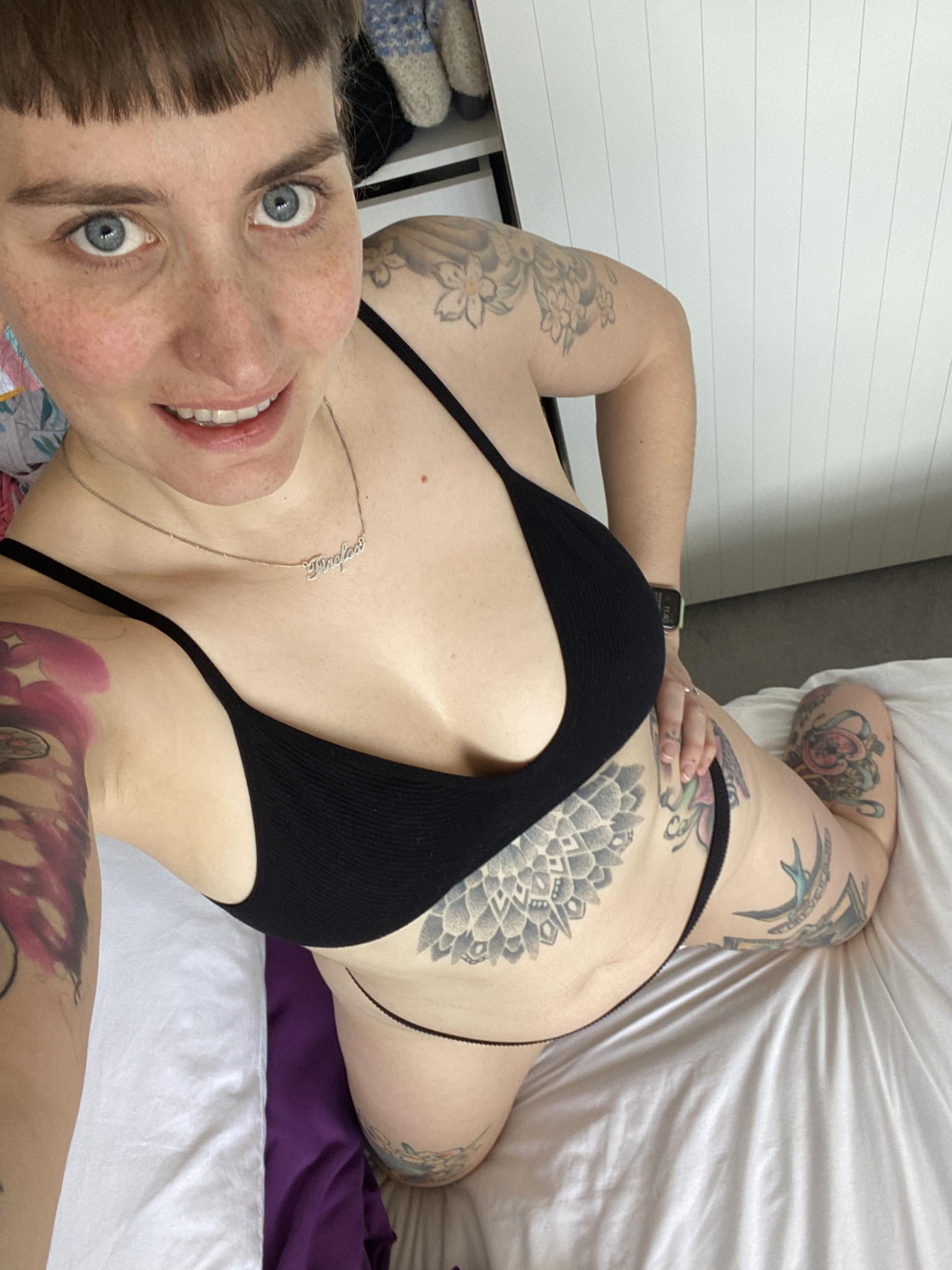 Hot below knee amputee Lady Firefox profile image