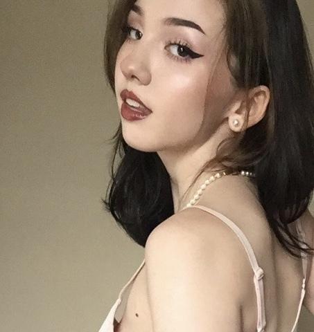 verity nicole profile image