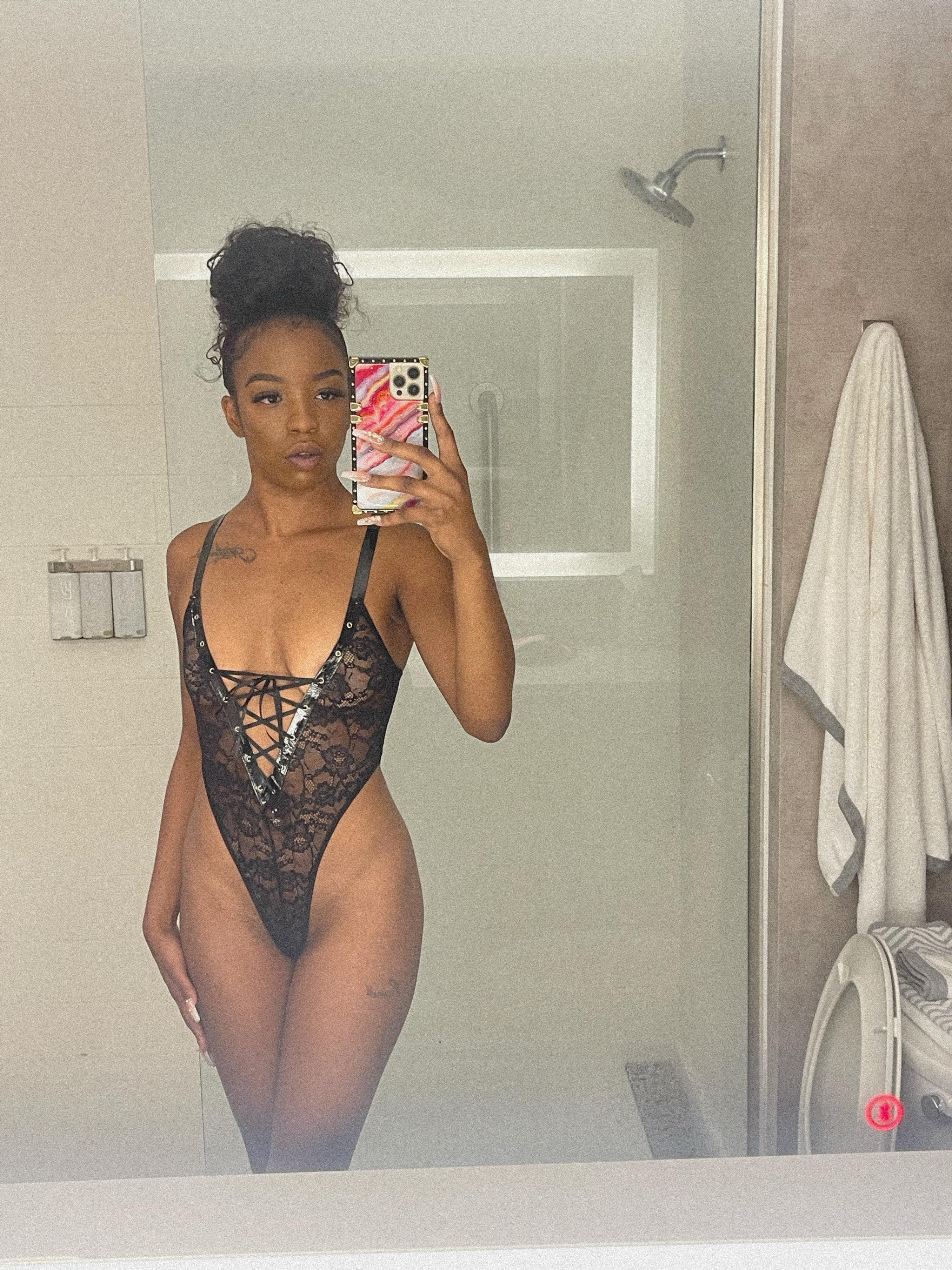 RUBY Melrose 🌹 ✨ profile image