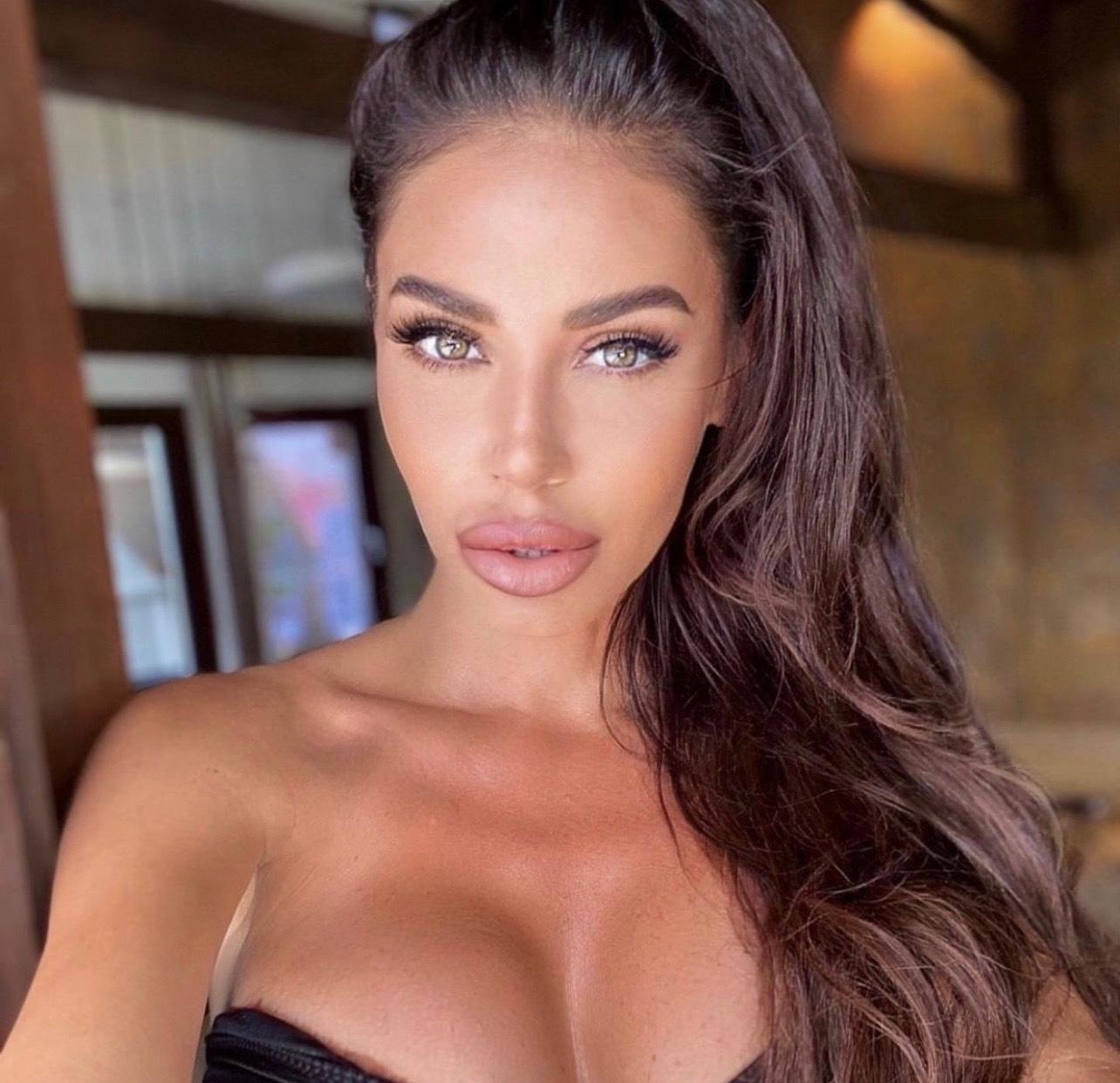 ꧁༺ 𝓢𝓮𝔁𝔂 𝓐𝓷𝓮𝓽𝓪 ༻꧂ profile image