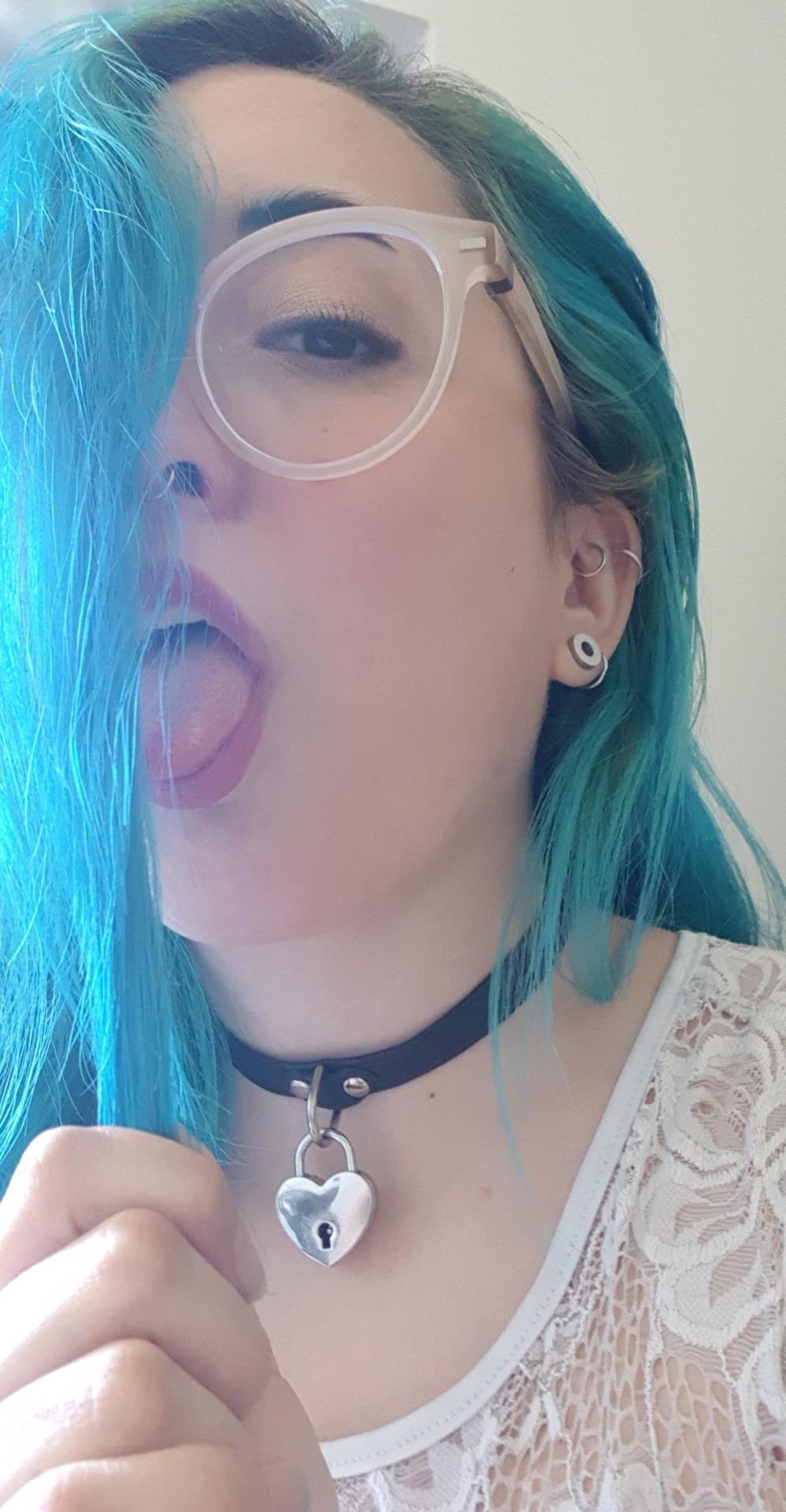 ηуαмρну profile image