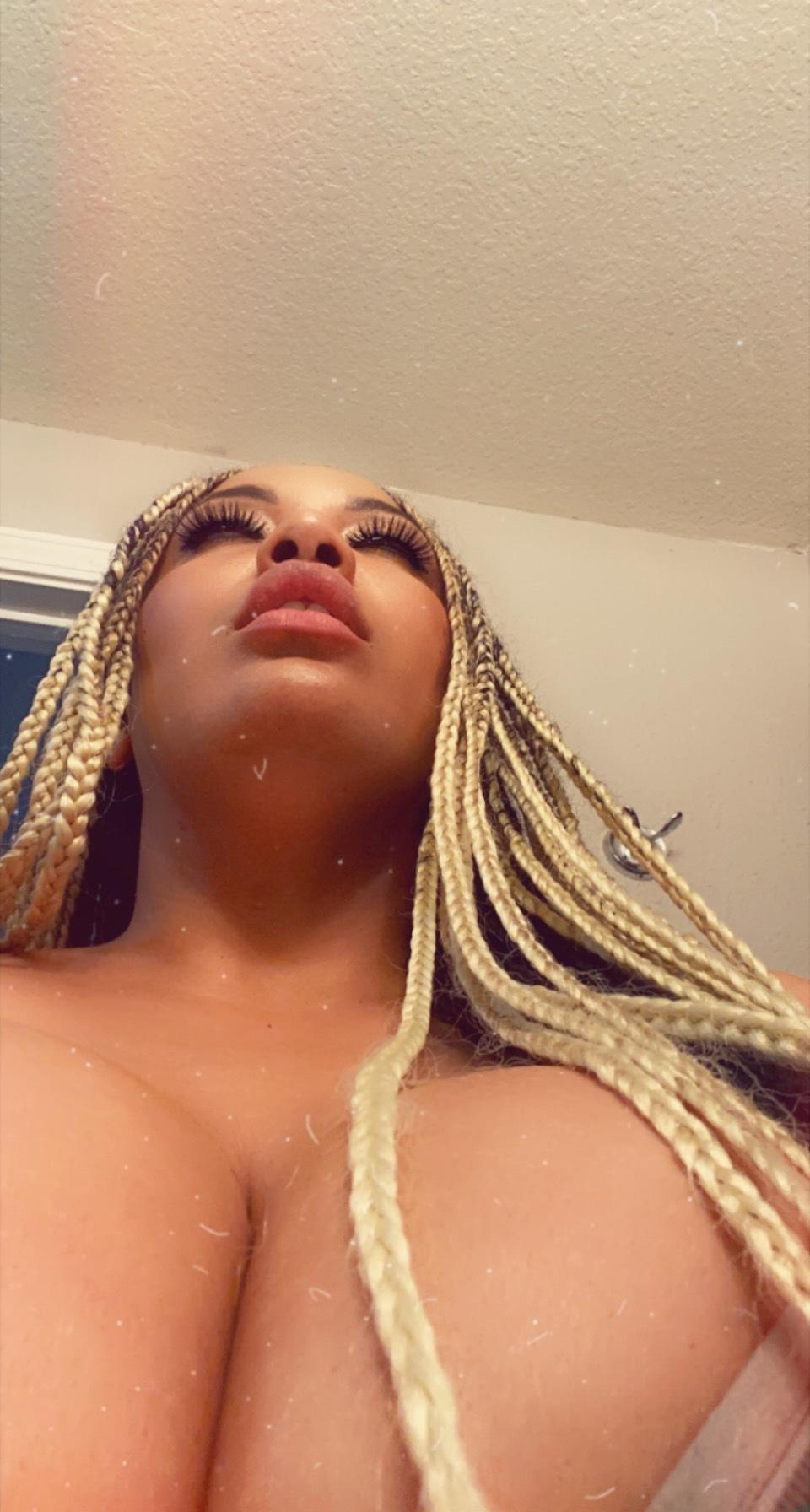 KarinaG Love profile image