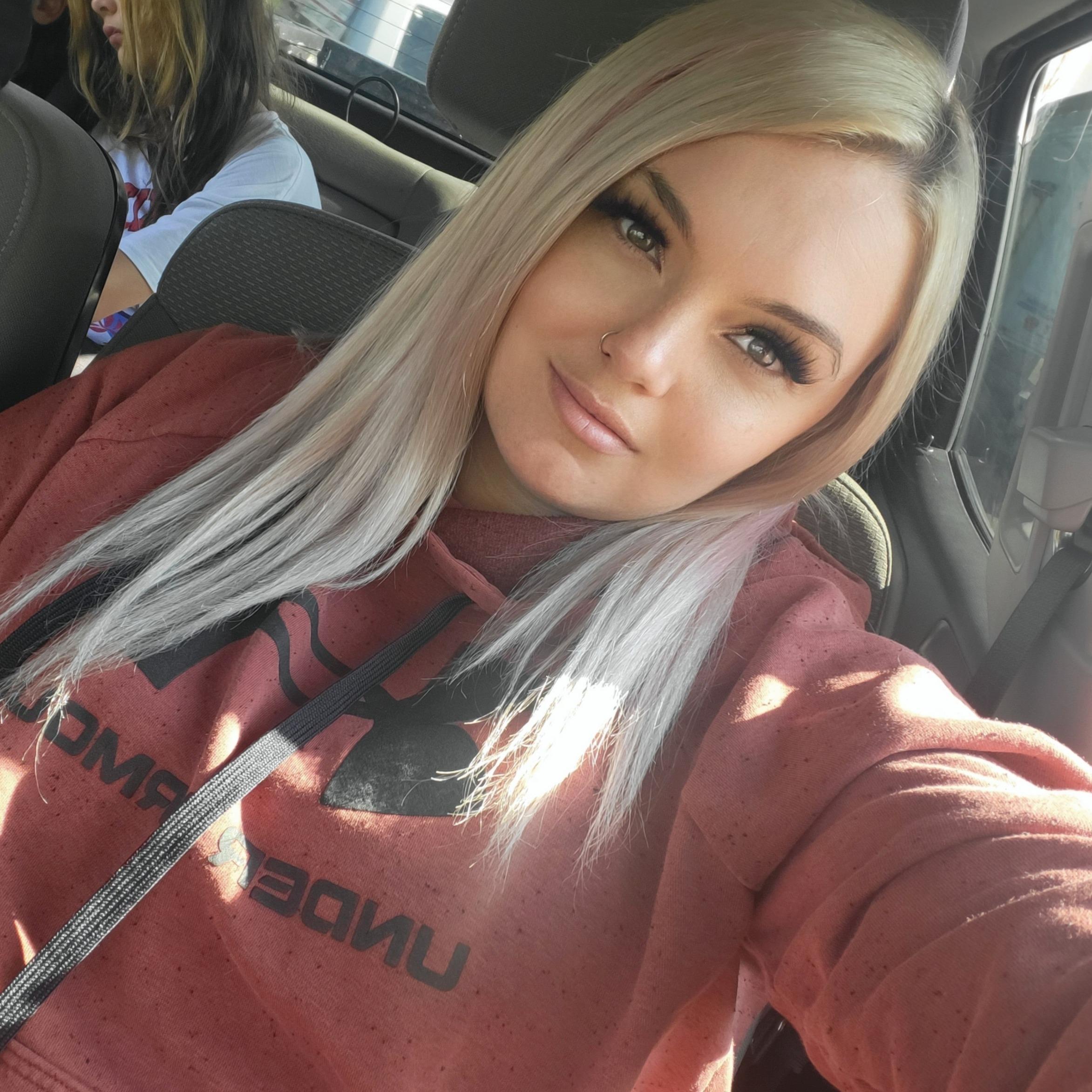 Need volunteers to collab FREE PAGE profile image