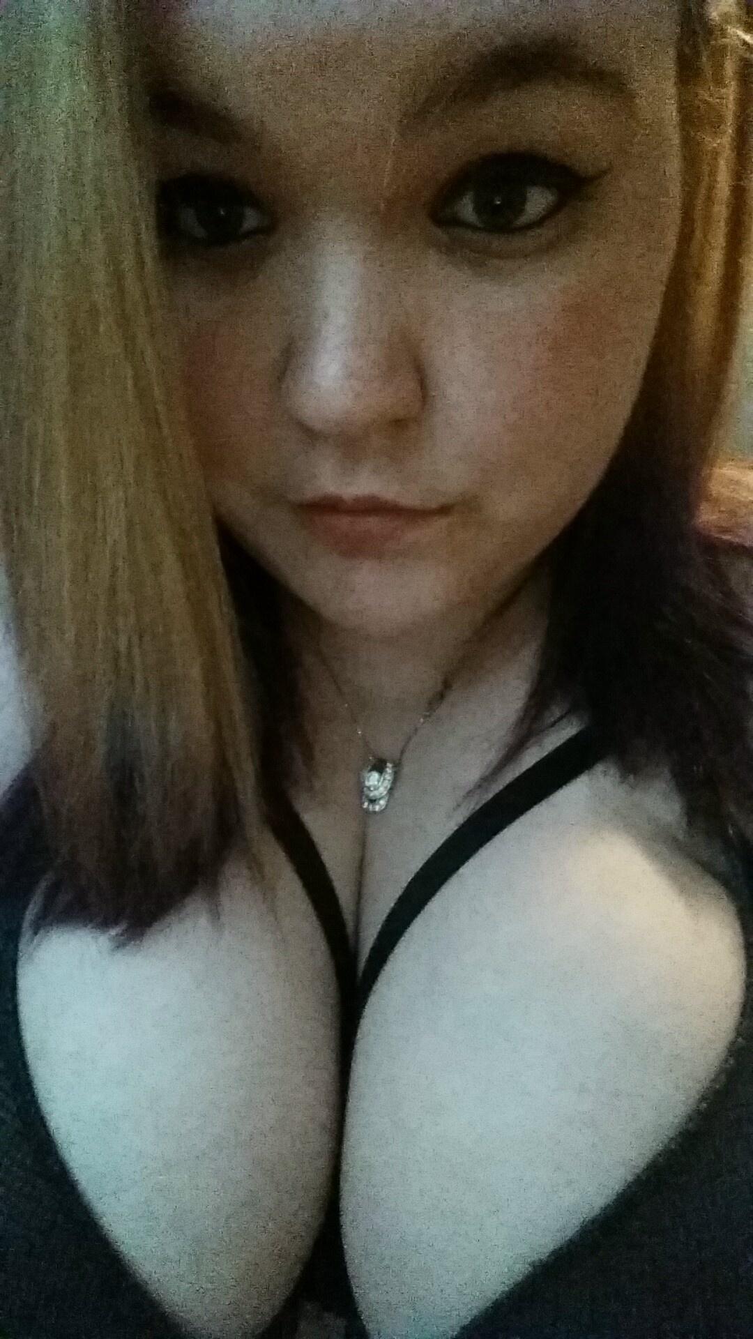 Alli Rose profile image