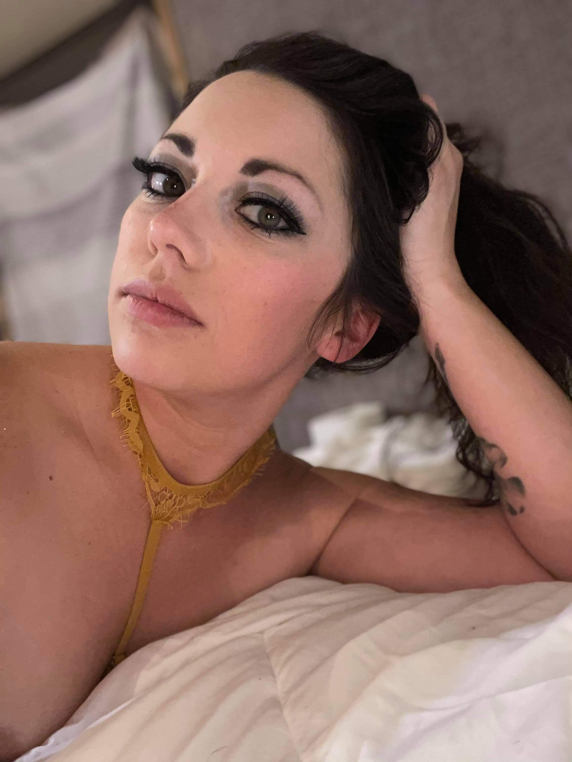 Ashley Baker profile image