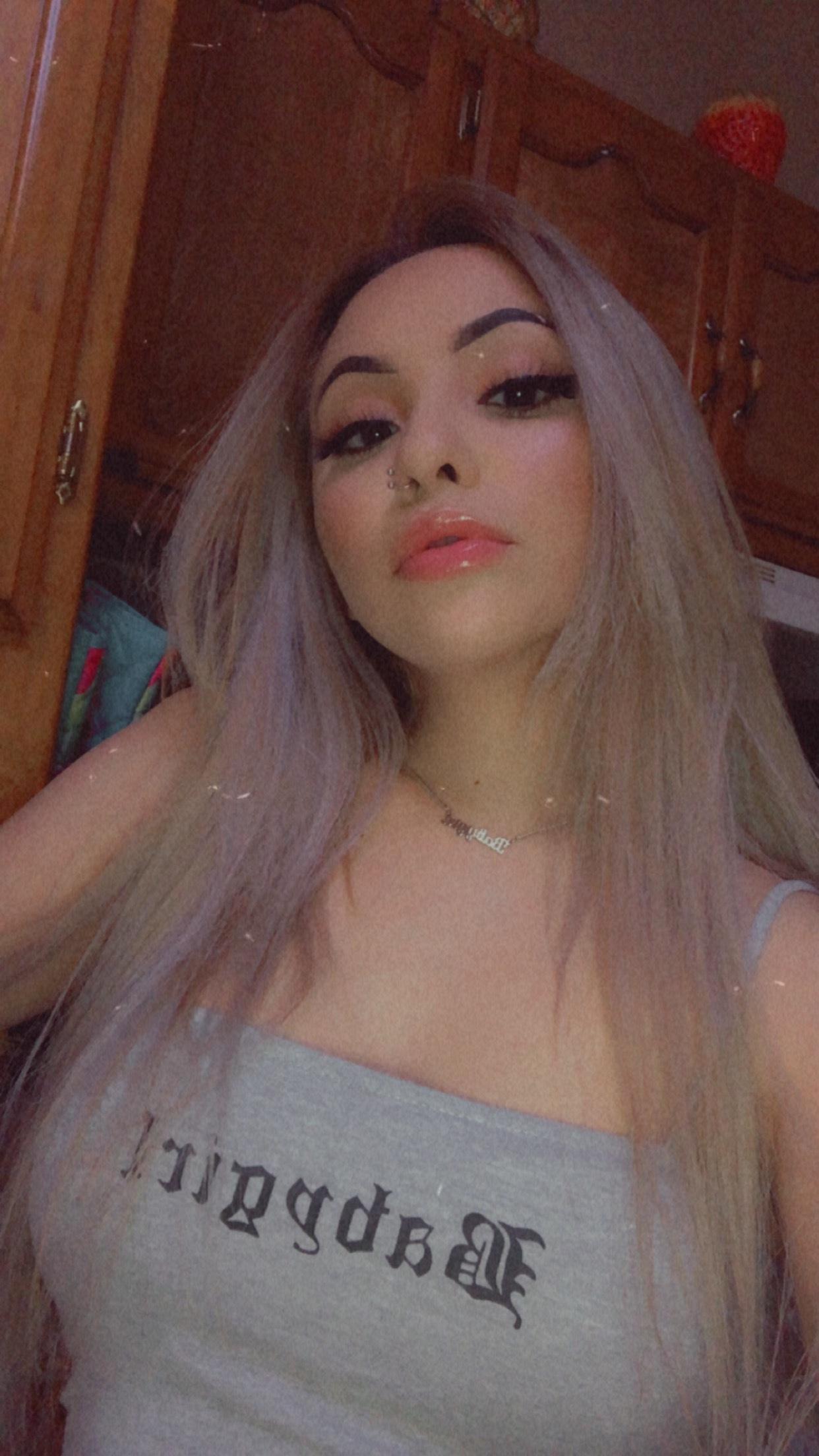 Pretty feet profile image