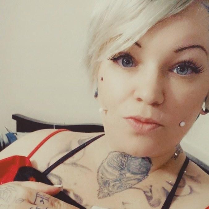 Starrlette Rose profile image