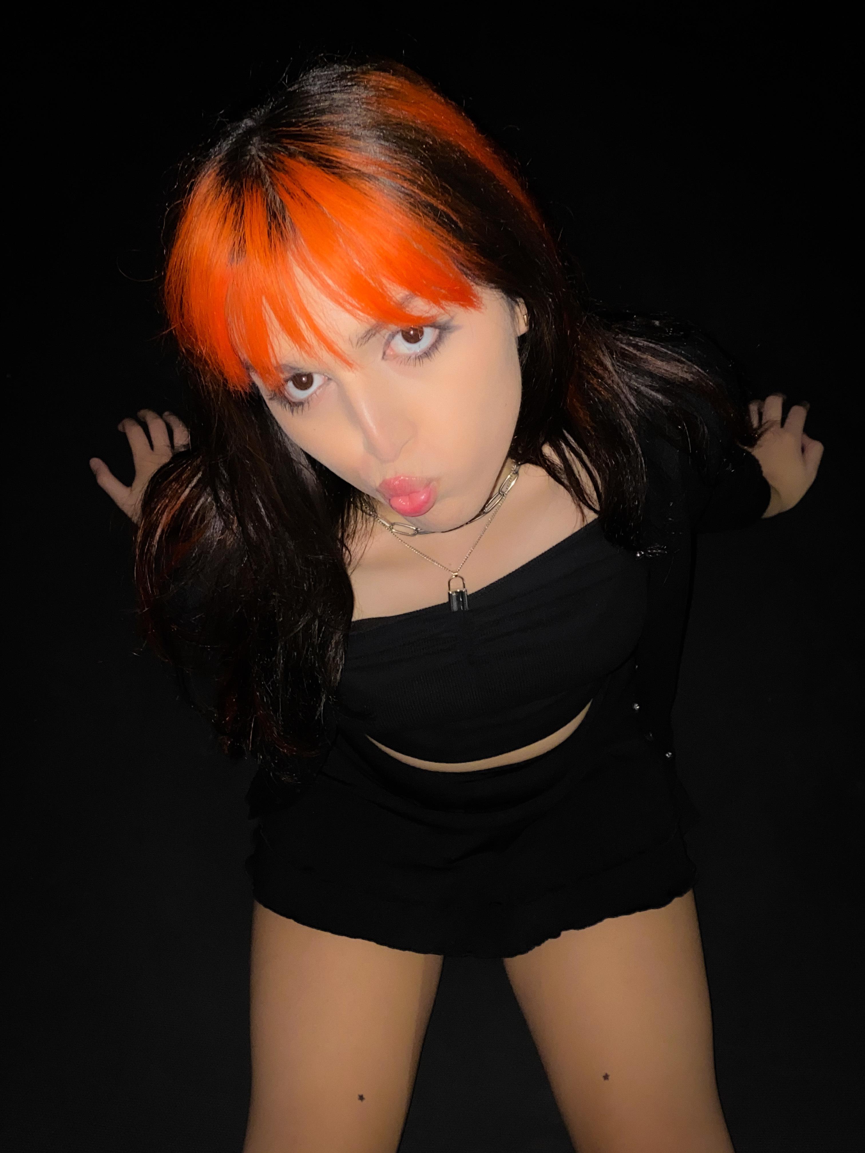 violet profile image