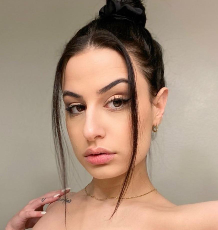 Nay | ur petite gf 💦 profile image