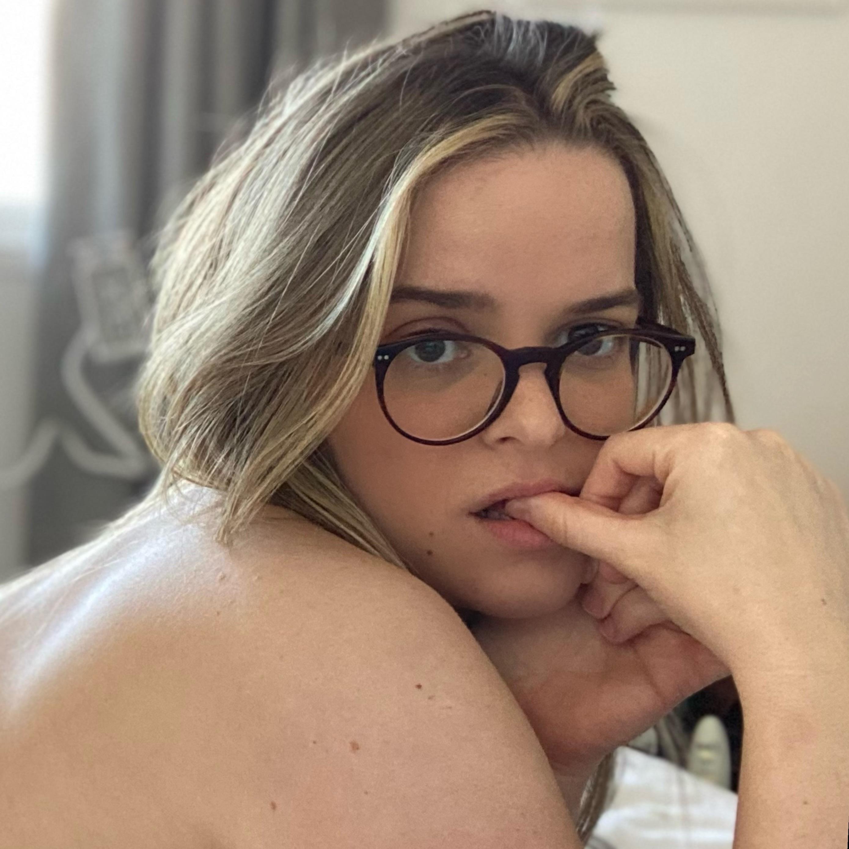 NSFW Mini 💞 profile image