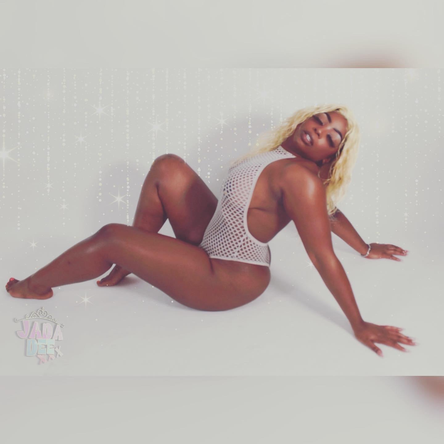 Jadadee profile image