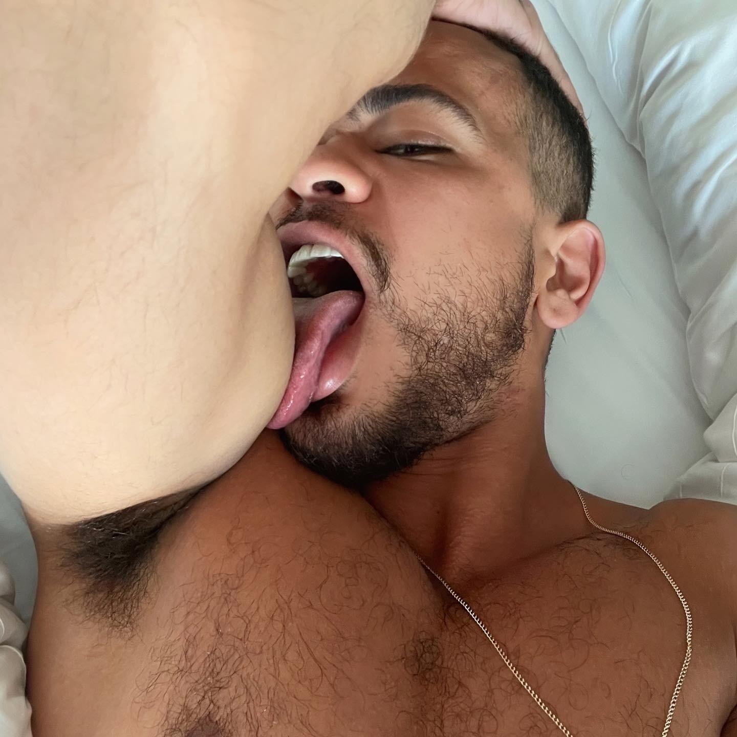 DEEGINARO profile image