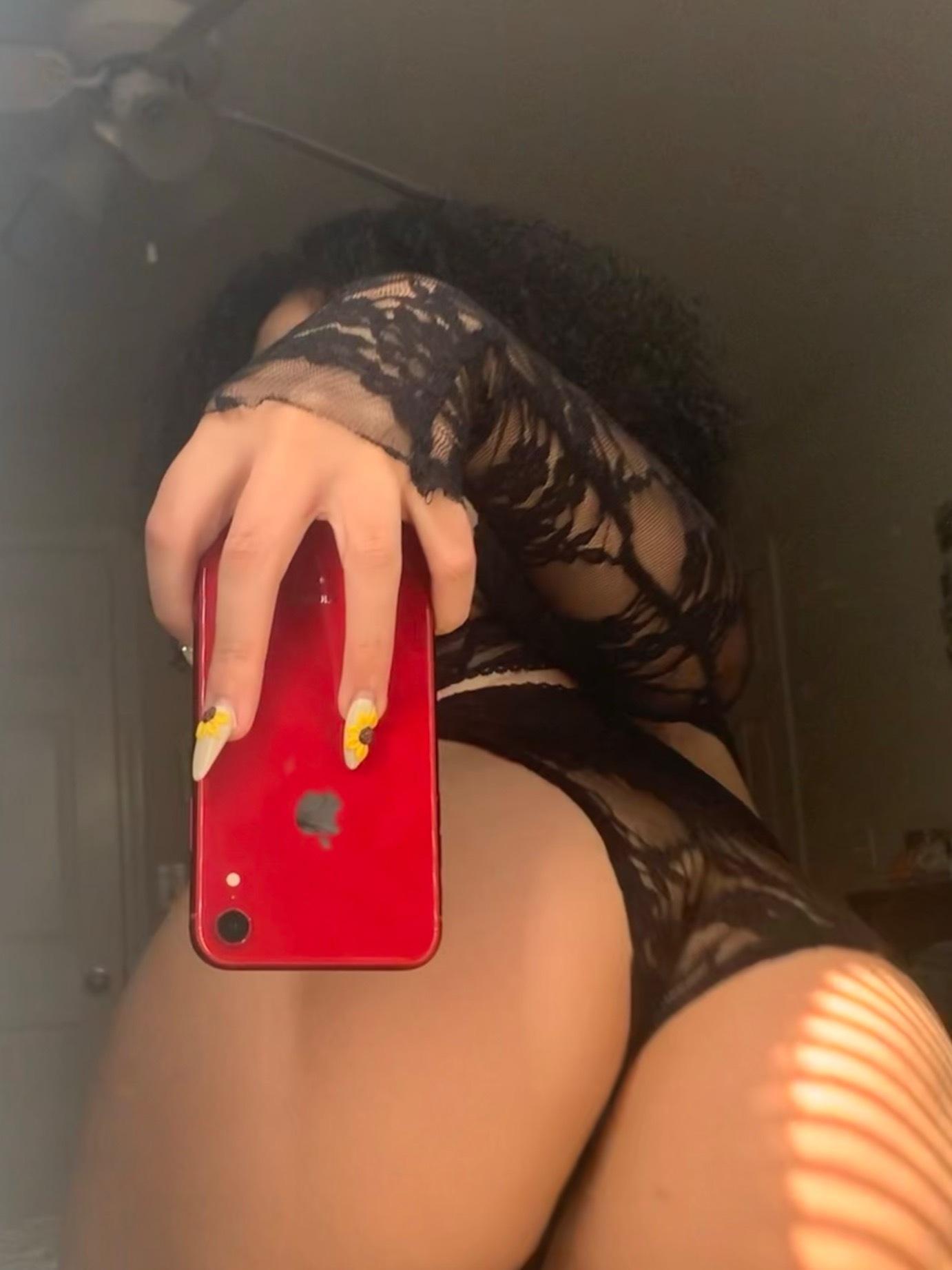 Shy 🖤 profile image