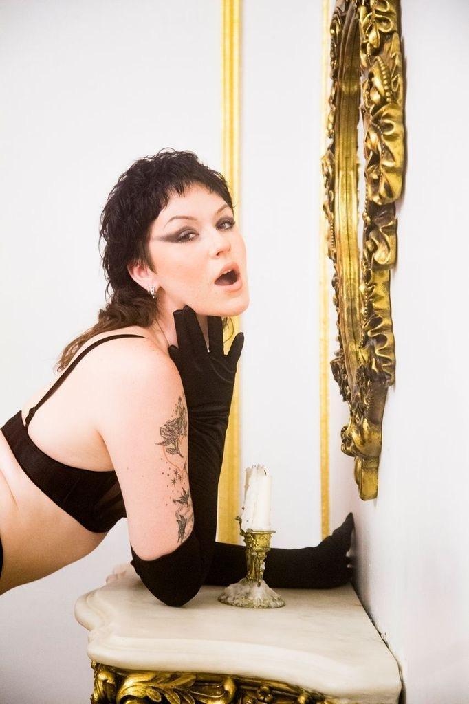 ⭐️Ayesha Electra⭐️ profile image