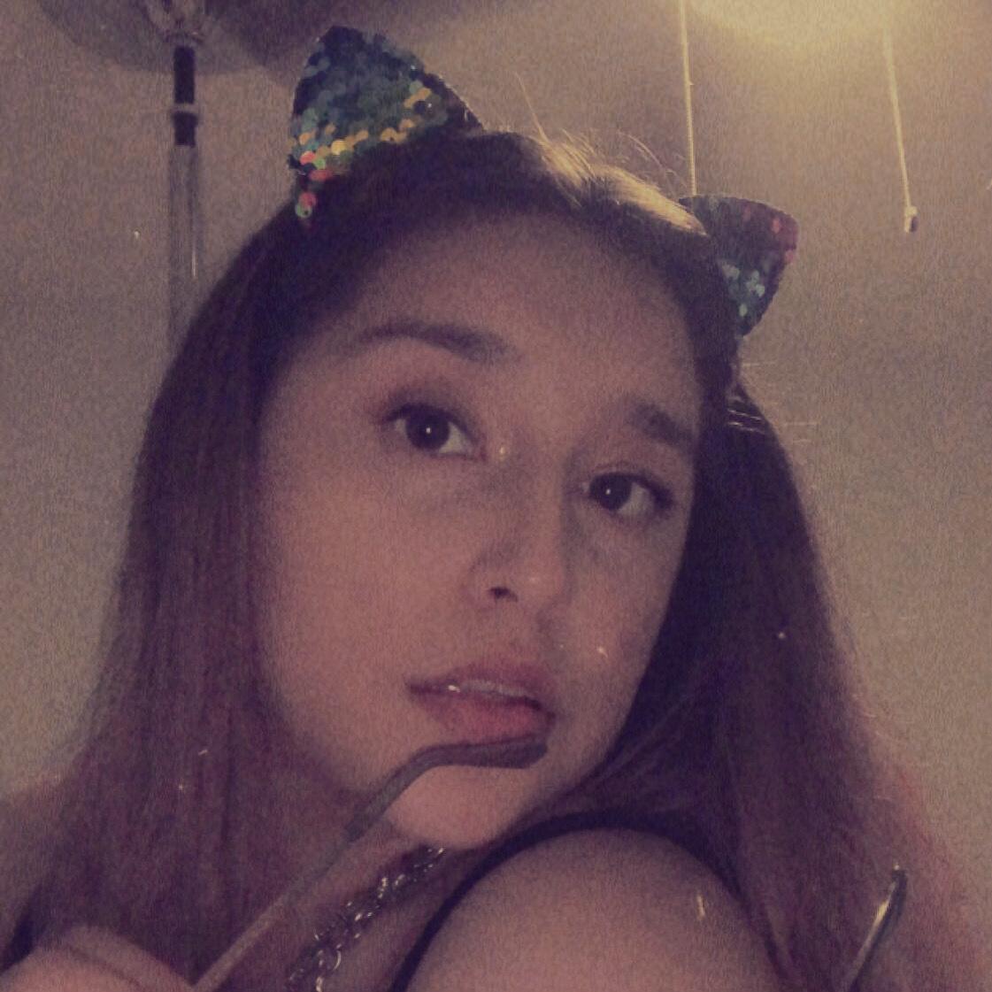 Lola Levine 🖤⚰️🚬🤍 profile image