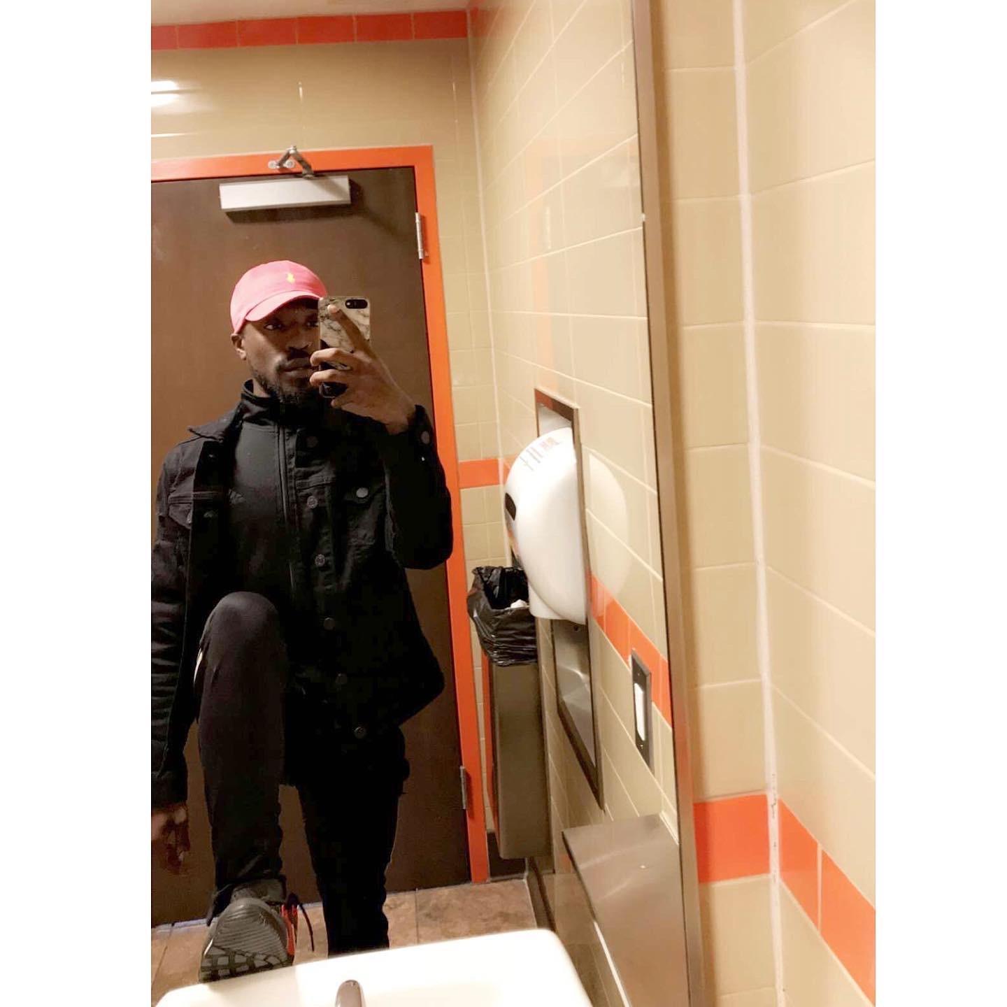 dee🤑 profile image