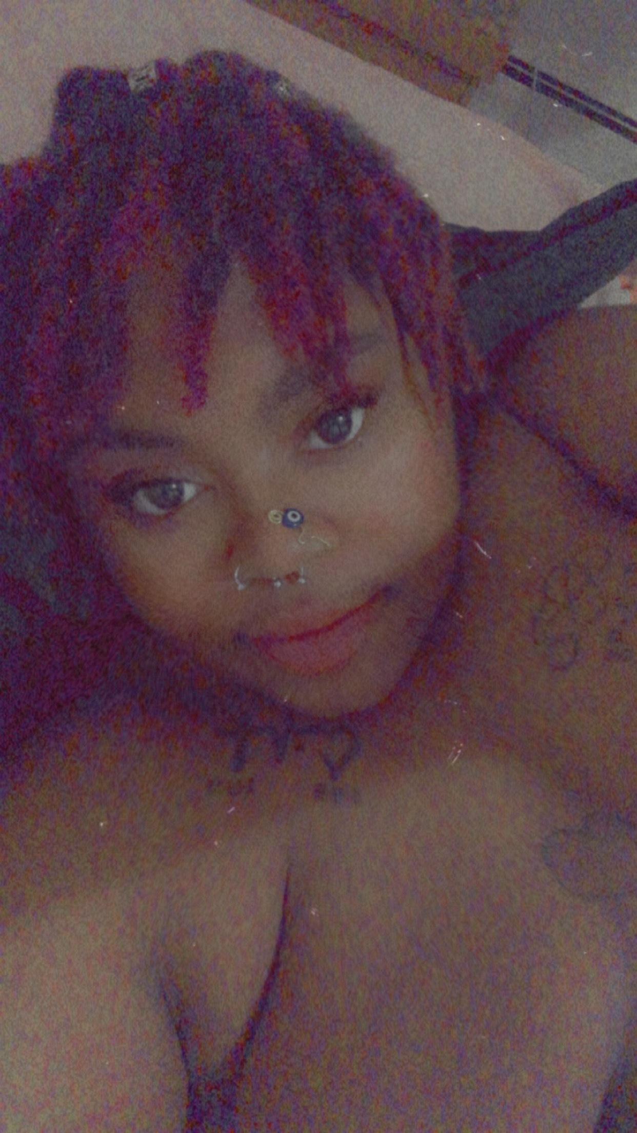 ExoticQueenn profile image