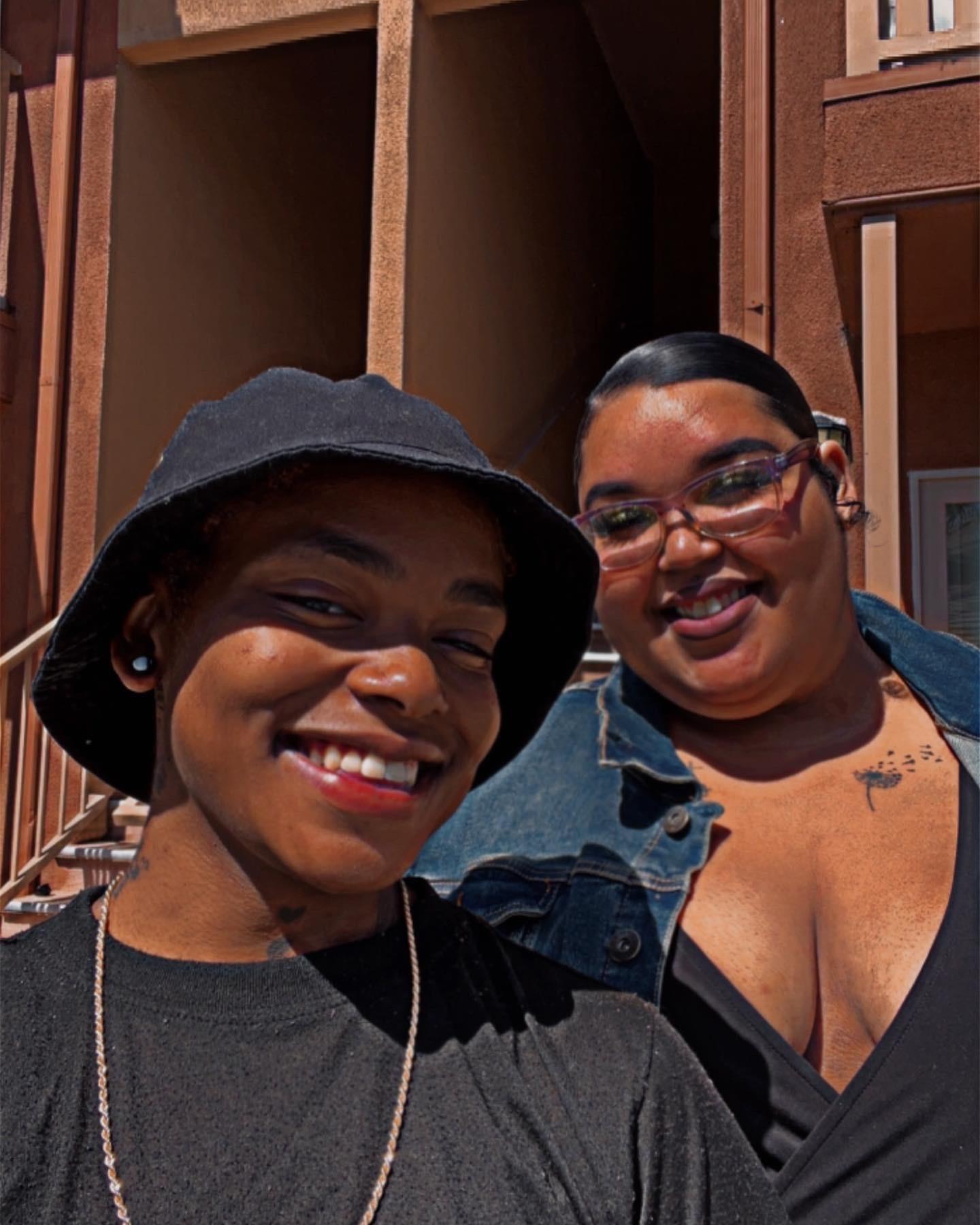 HoneyPotWives 🏳️‍🌈 profile image