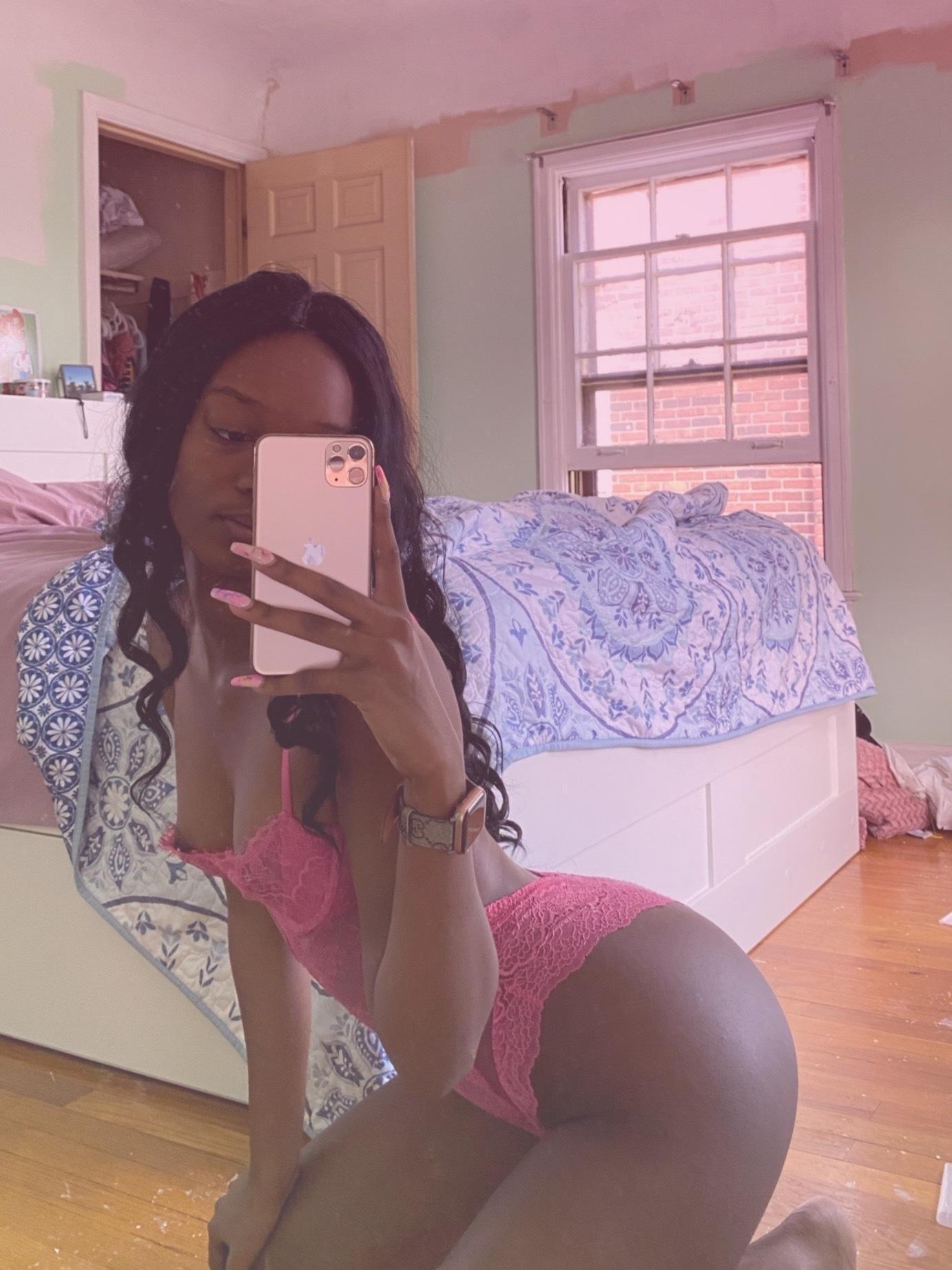 Kit Kat 🍫 profile image