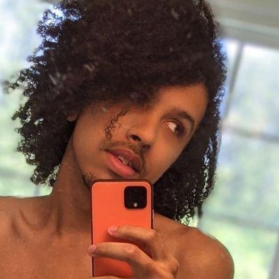 bee ✨ profile image