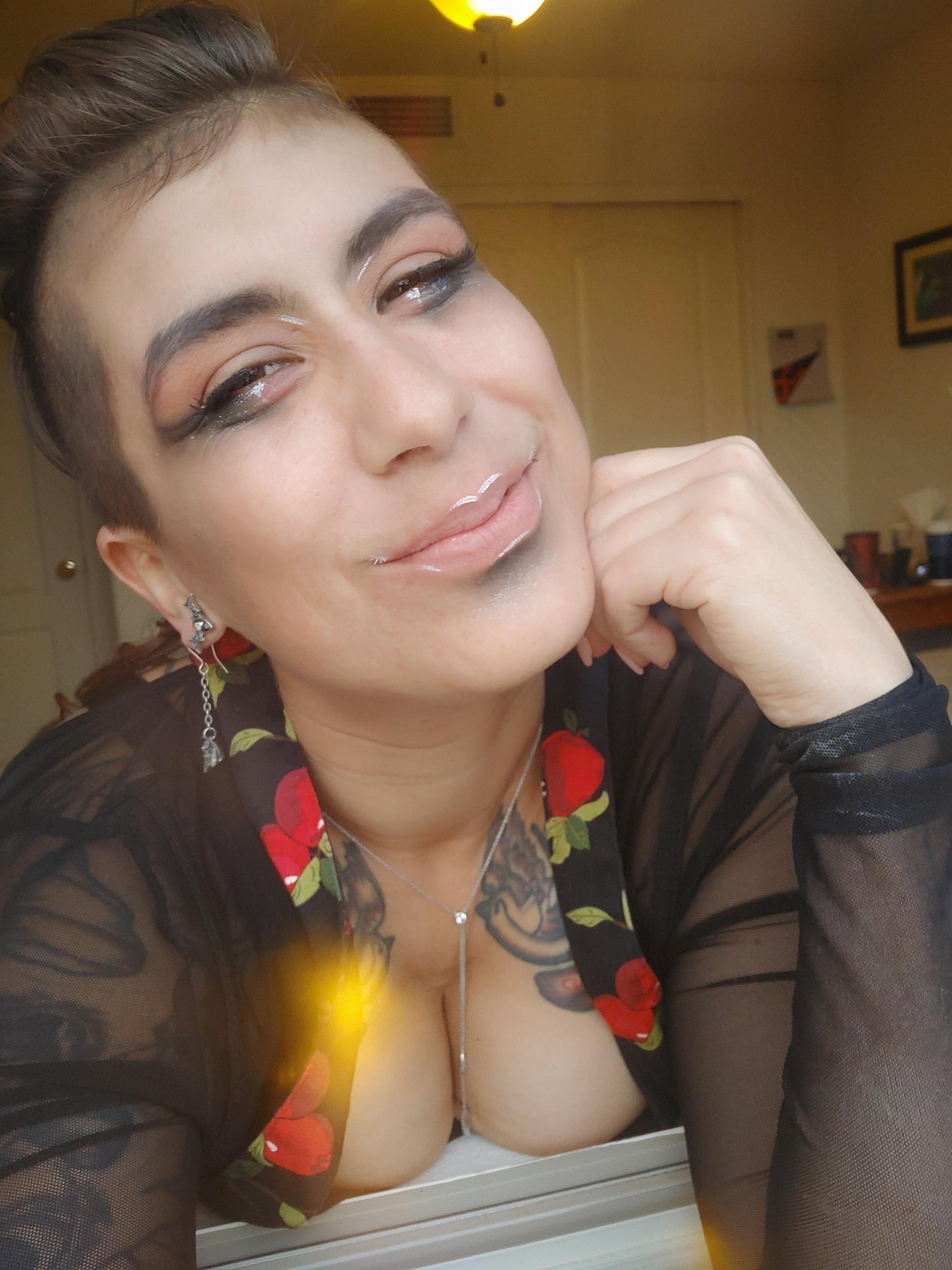 Laura Coryander profile image