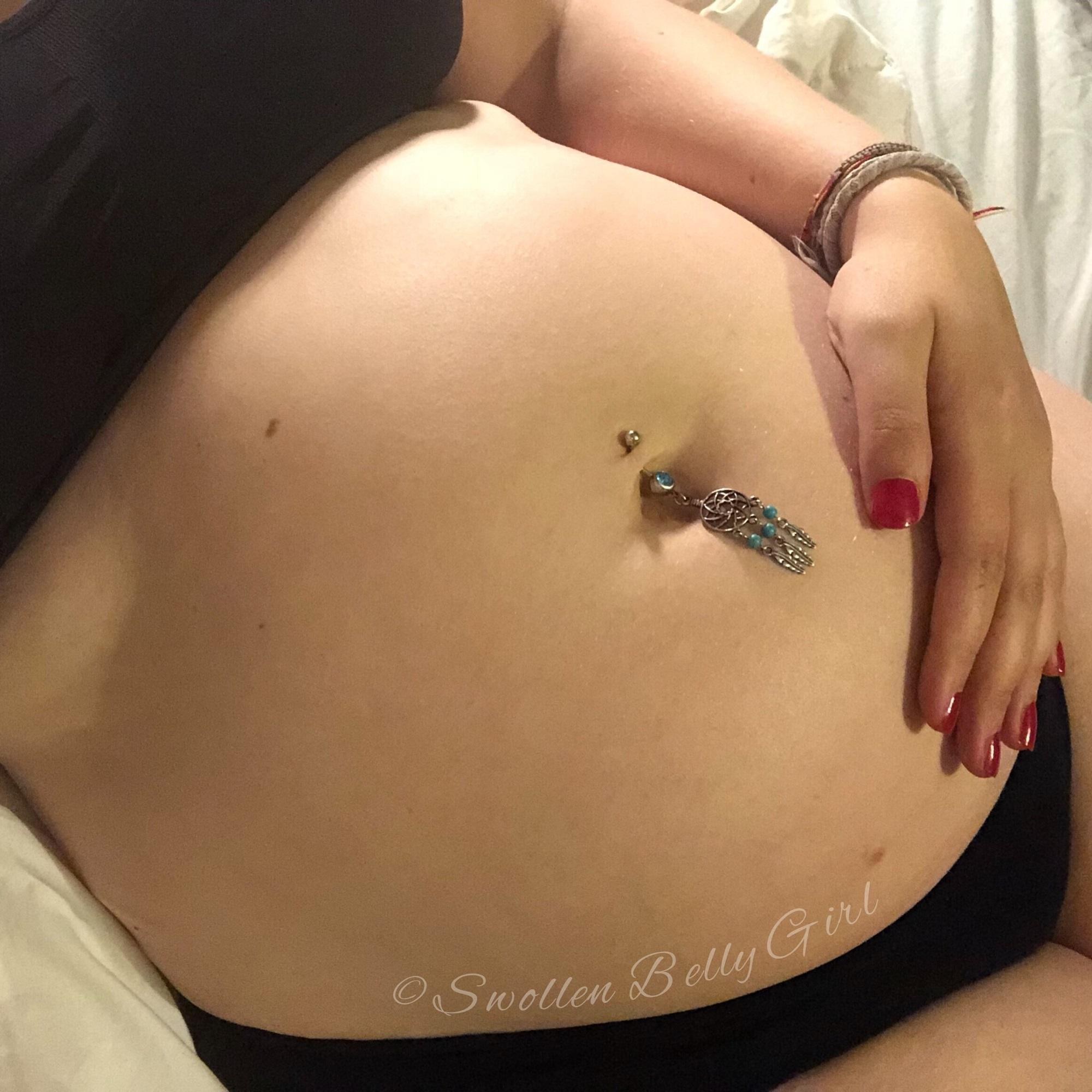 Swollen Belly Girl profile image