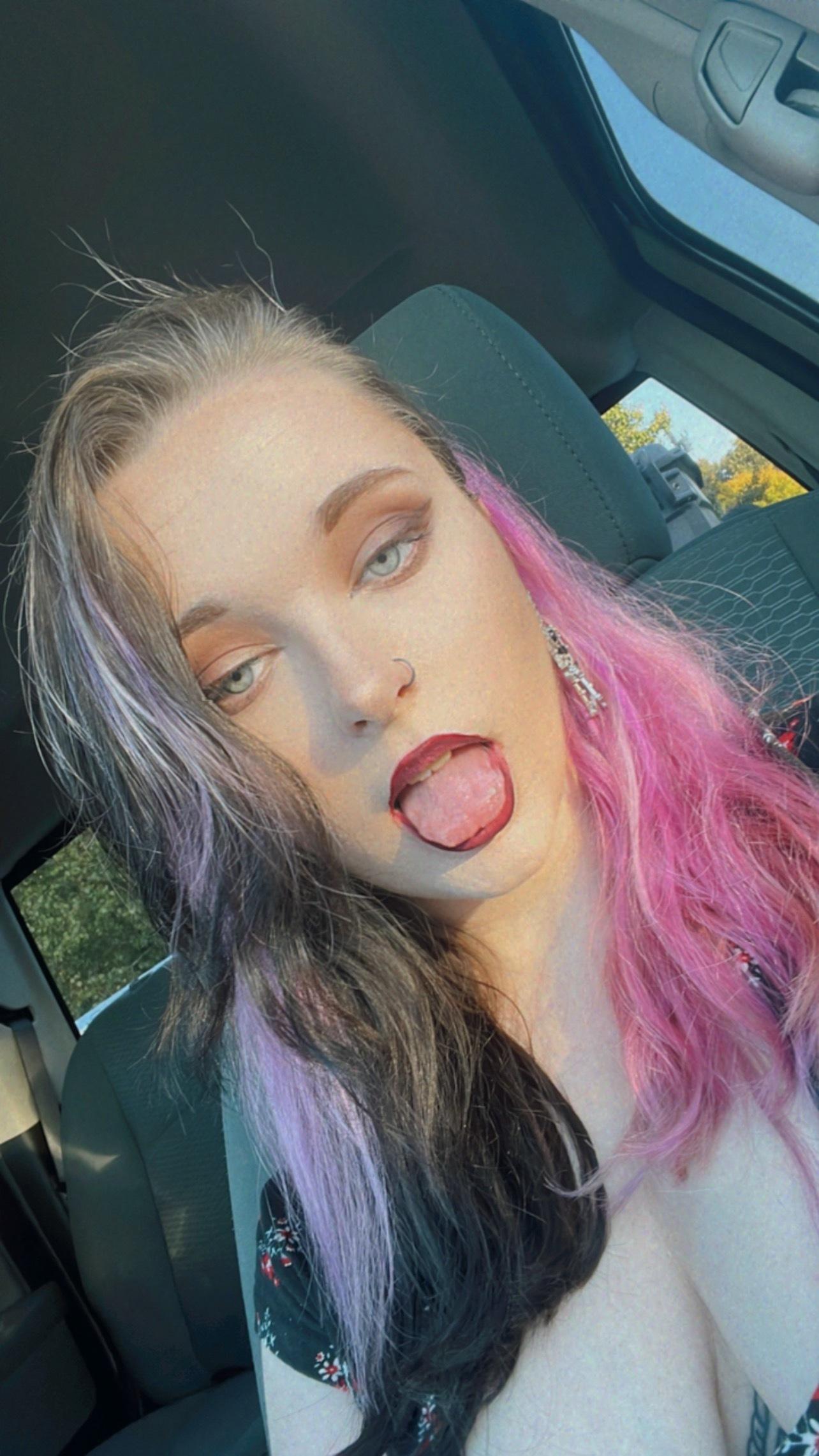 🤍 Liv’s FREE 🤍 profile image