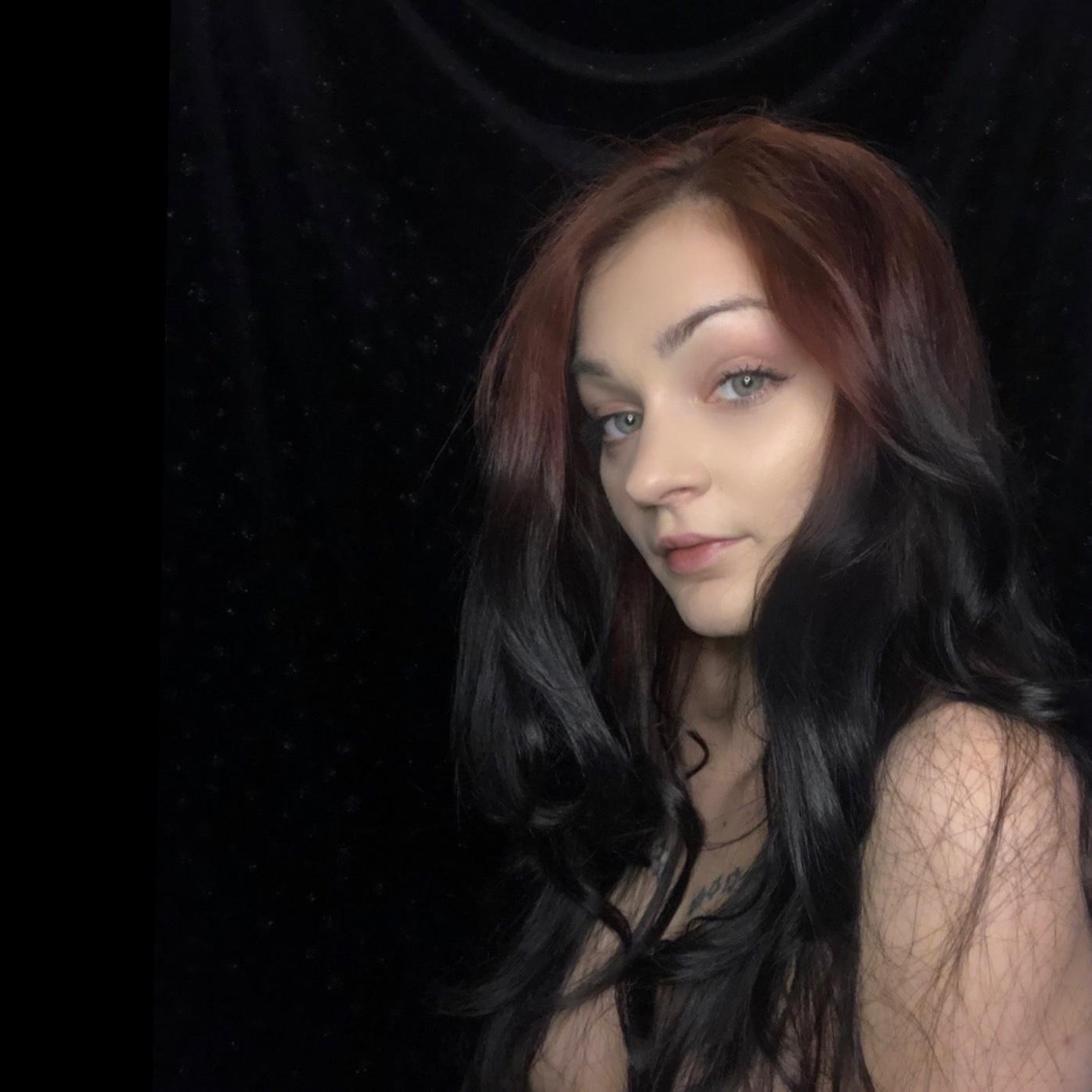 𝐶𝐴𝑅𝑀𝐸𝑁 🆓 profile image