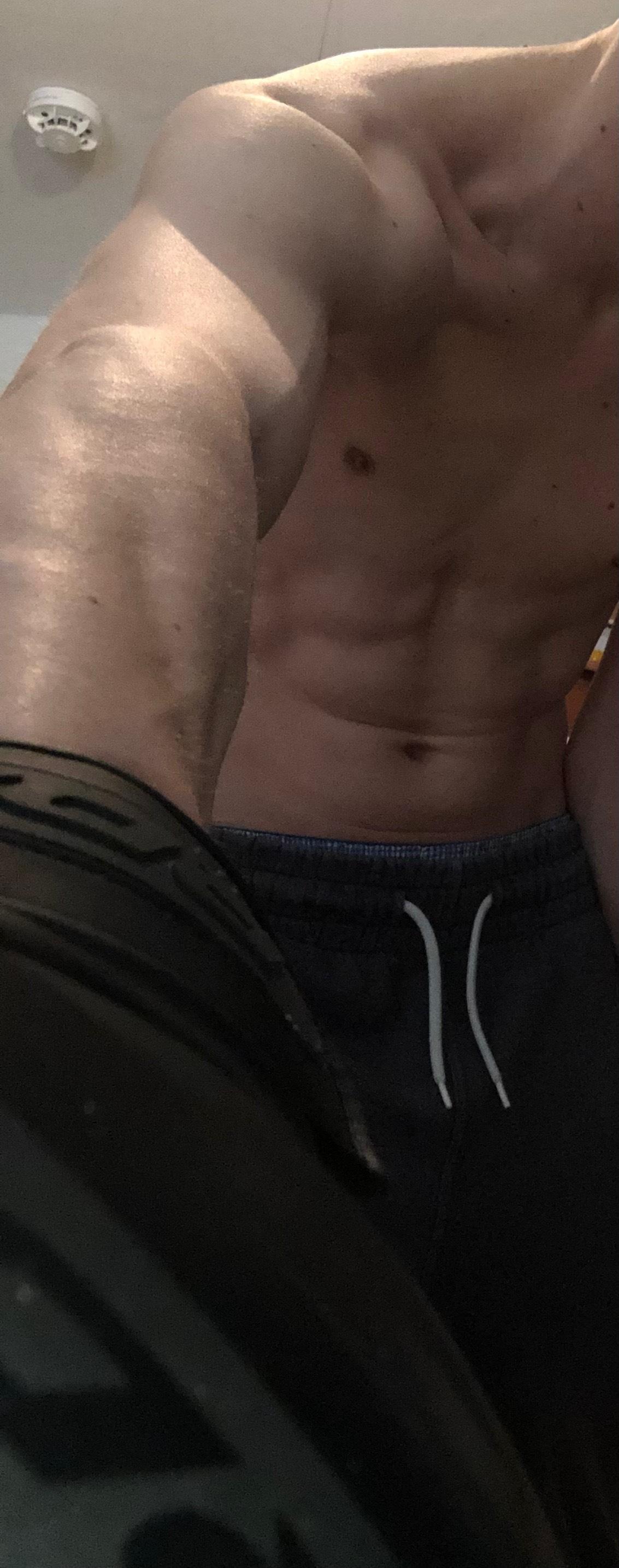 Tiiijay profile image