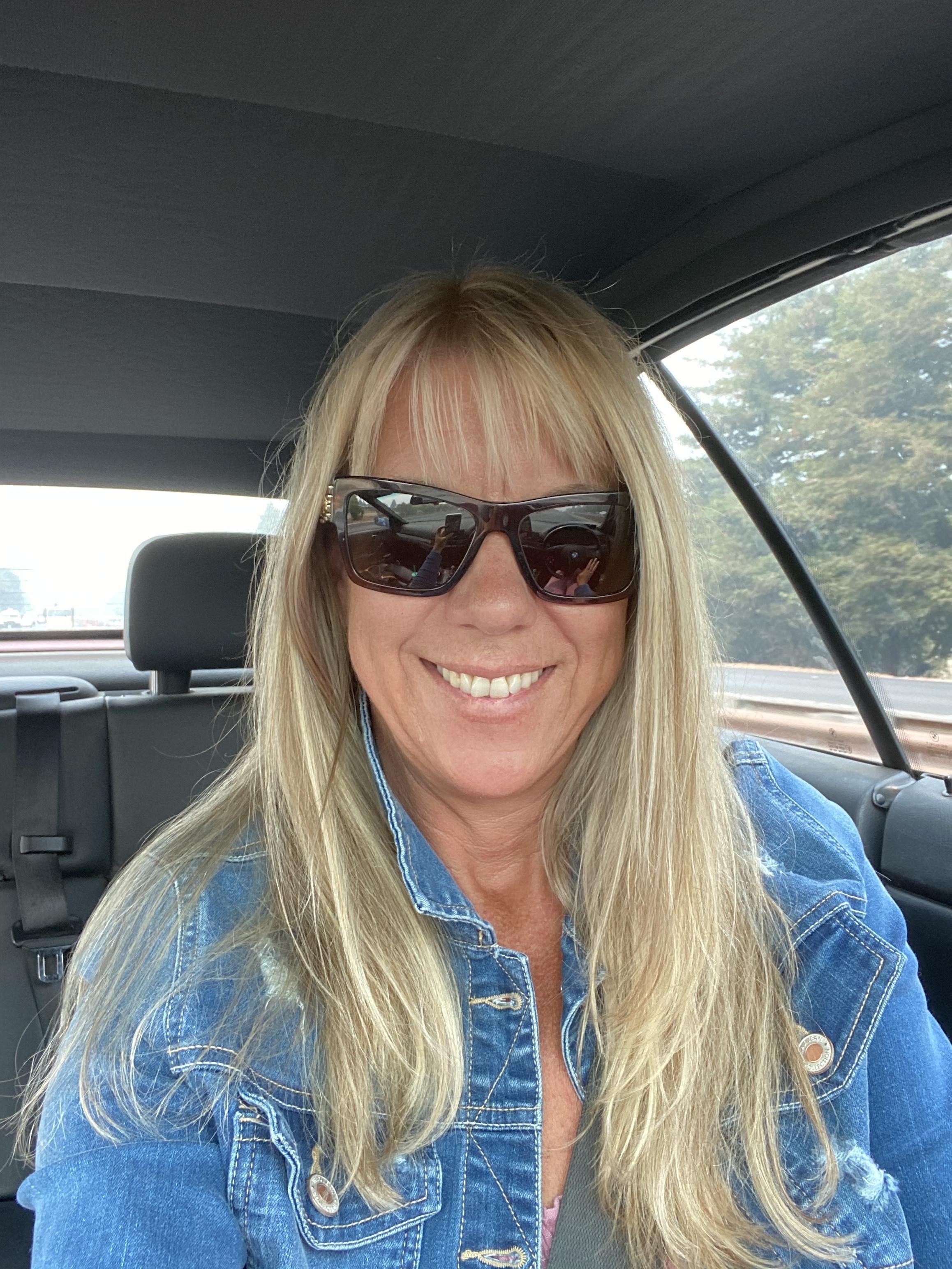 Tits Down Ass Up!!! profile image